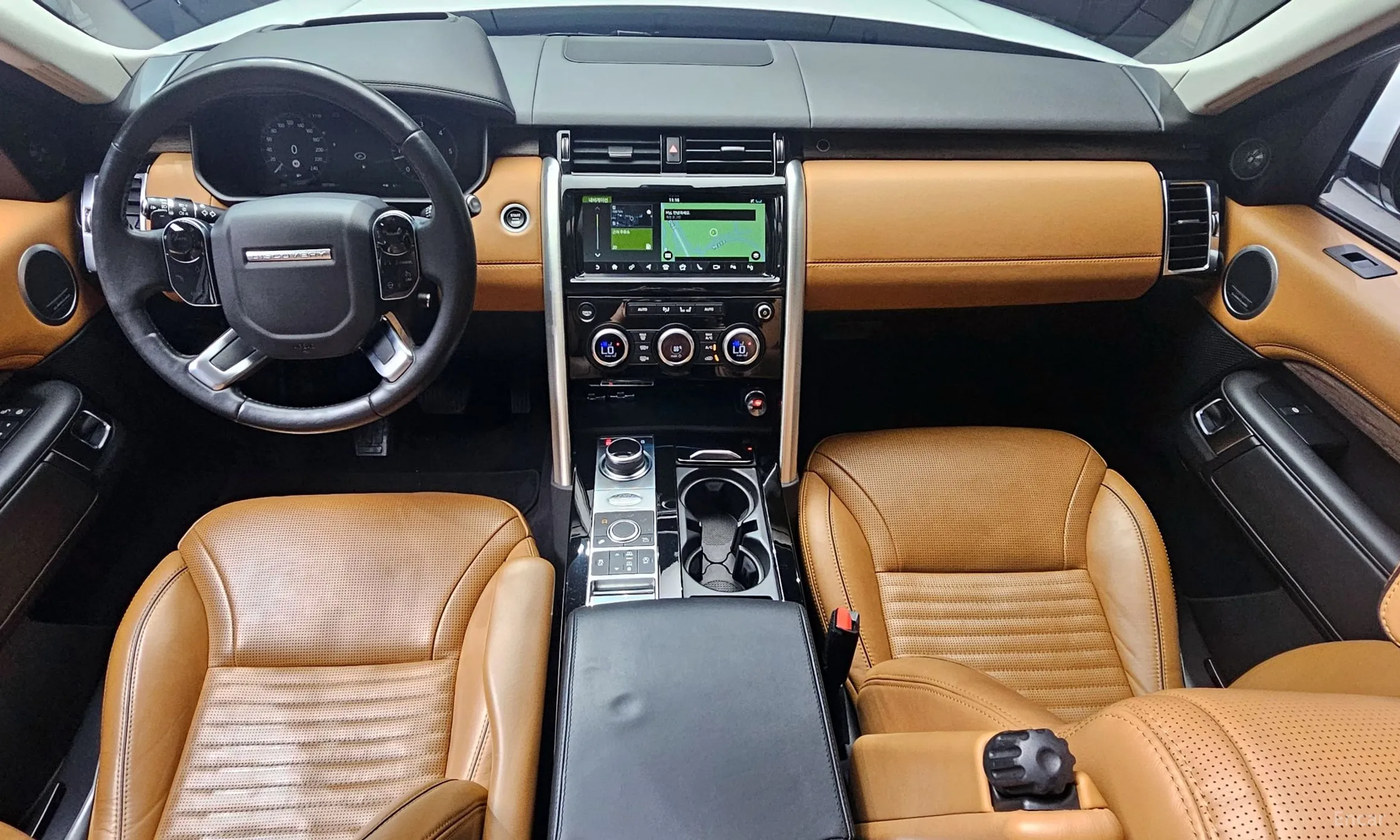Land Rover Discovery 5 превью 4