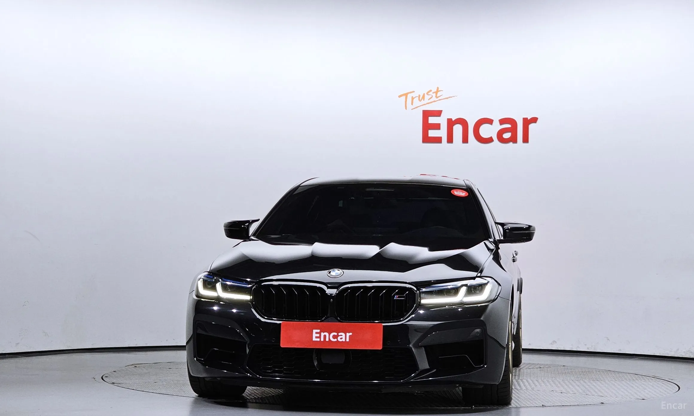 BMW M5 (F90) превью 2