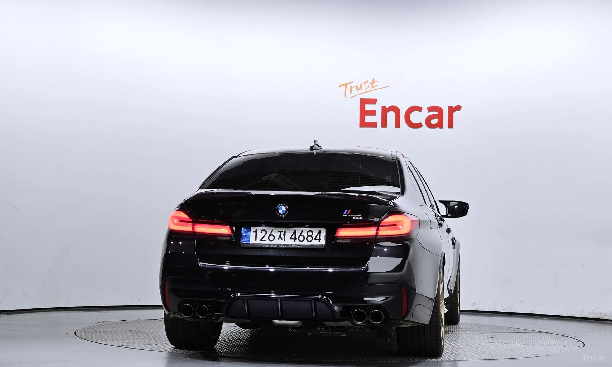 BMW M5 (F90) превью 3