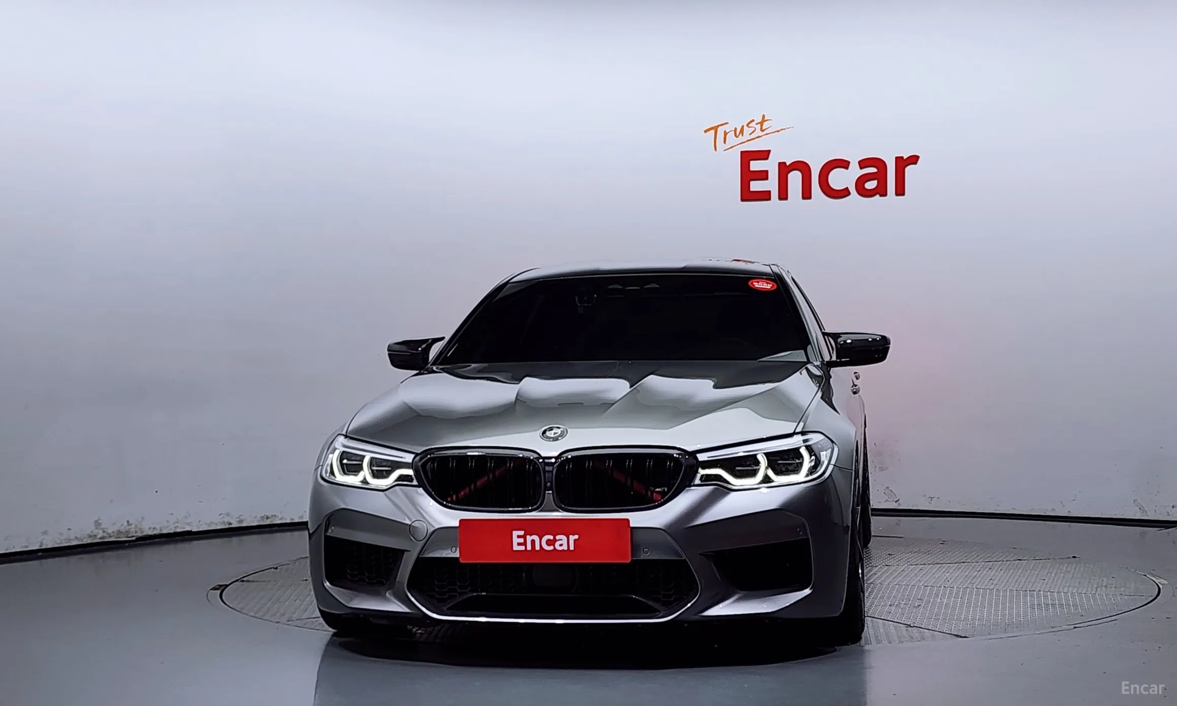BMW M5 (F90)