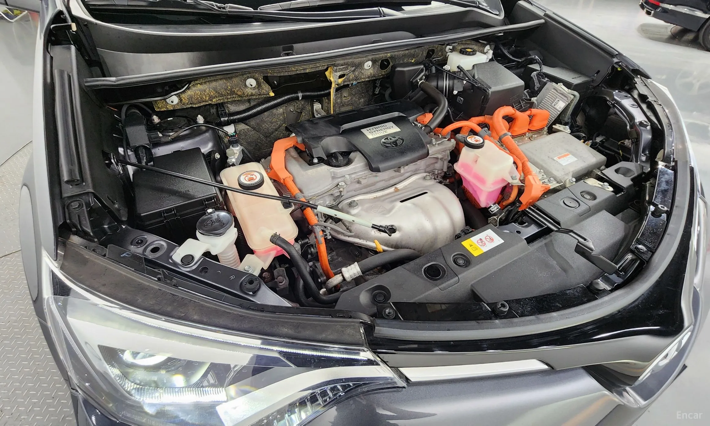 Toyota RAV4 превью 6