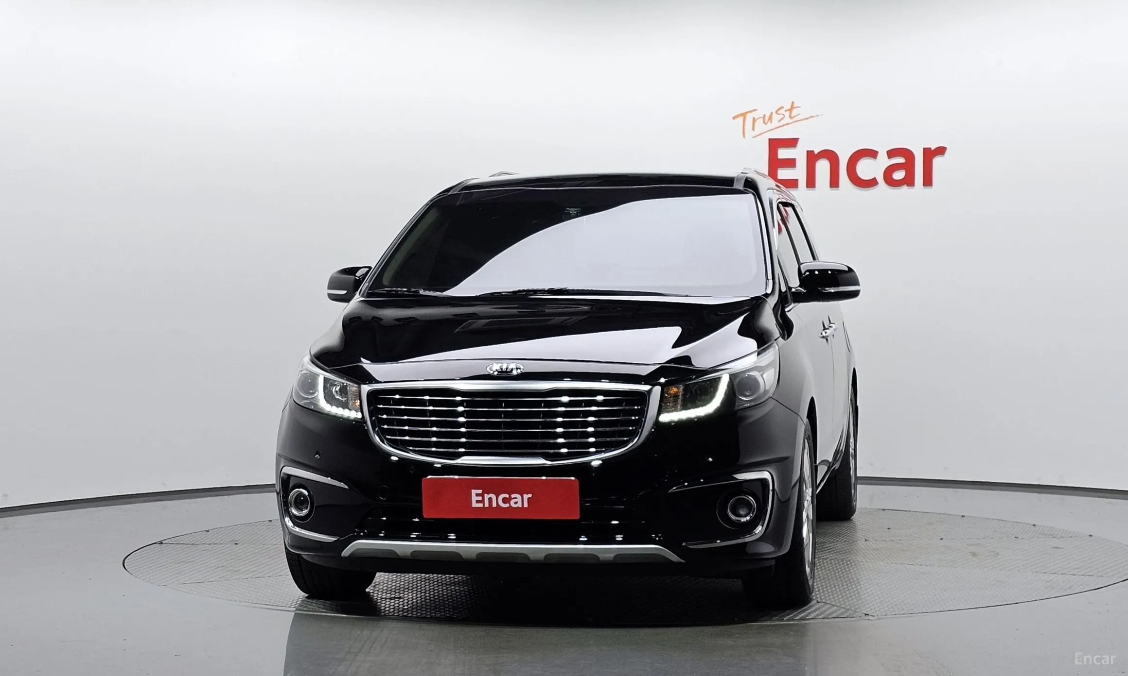 Kia Carnival превью 2