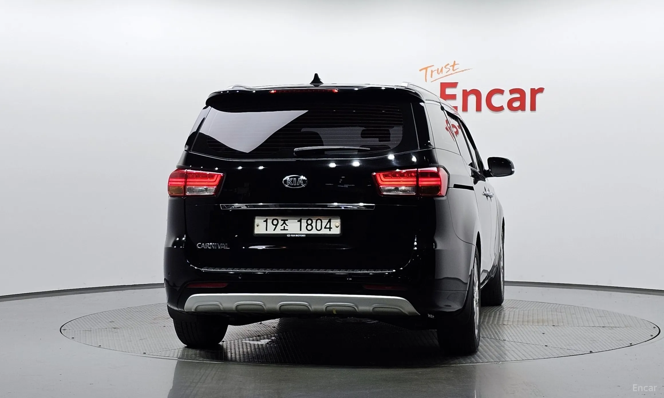Kia Carnival превью 3