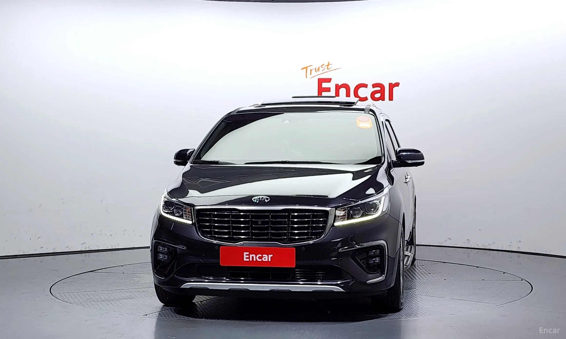 Kia Carnival превью 2