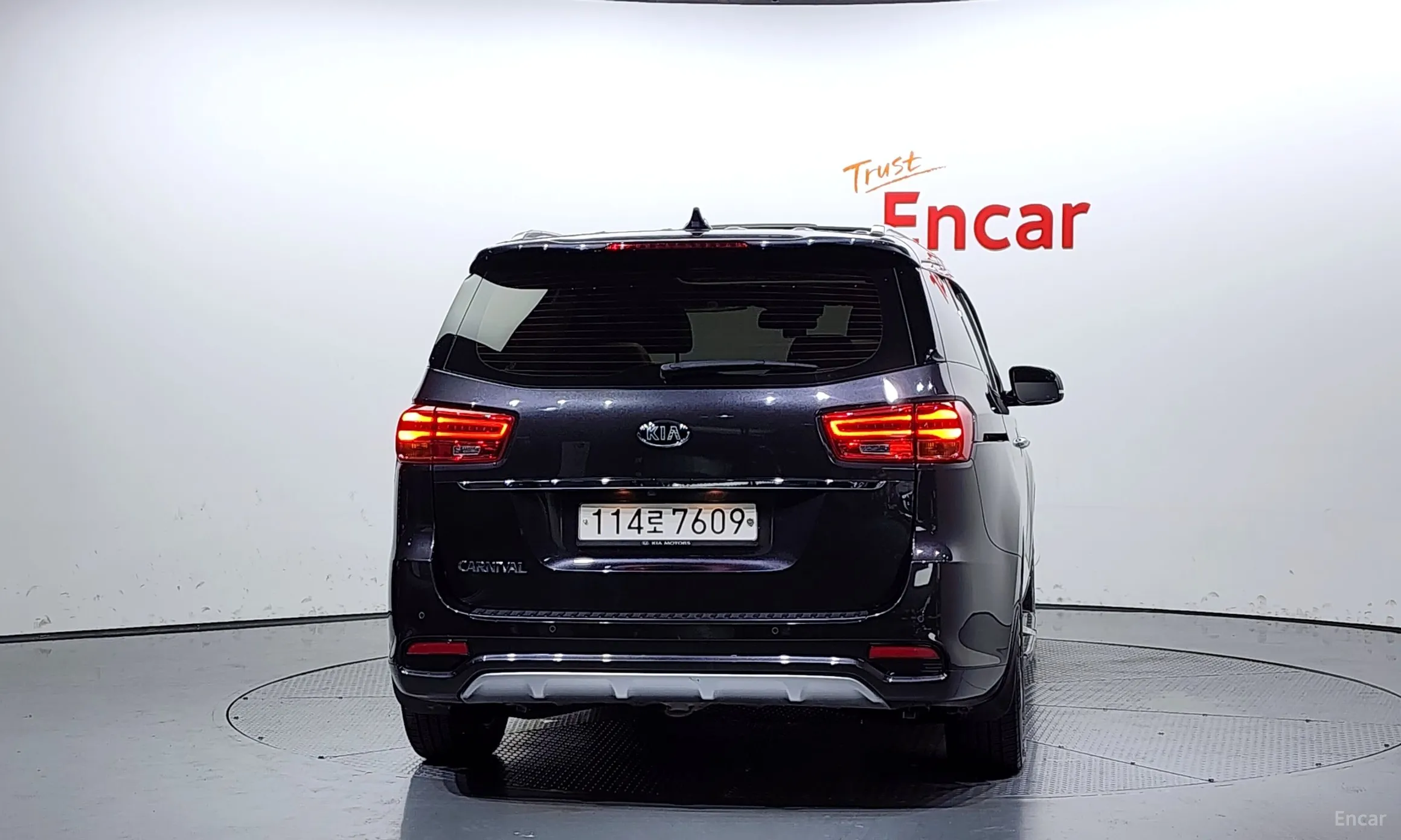 Kia Carnival превью 3