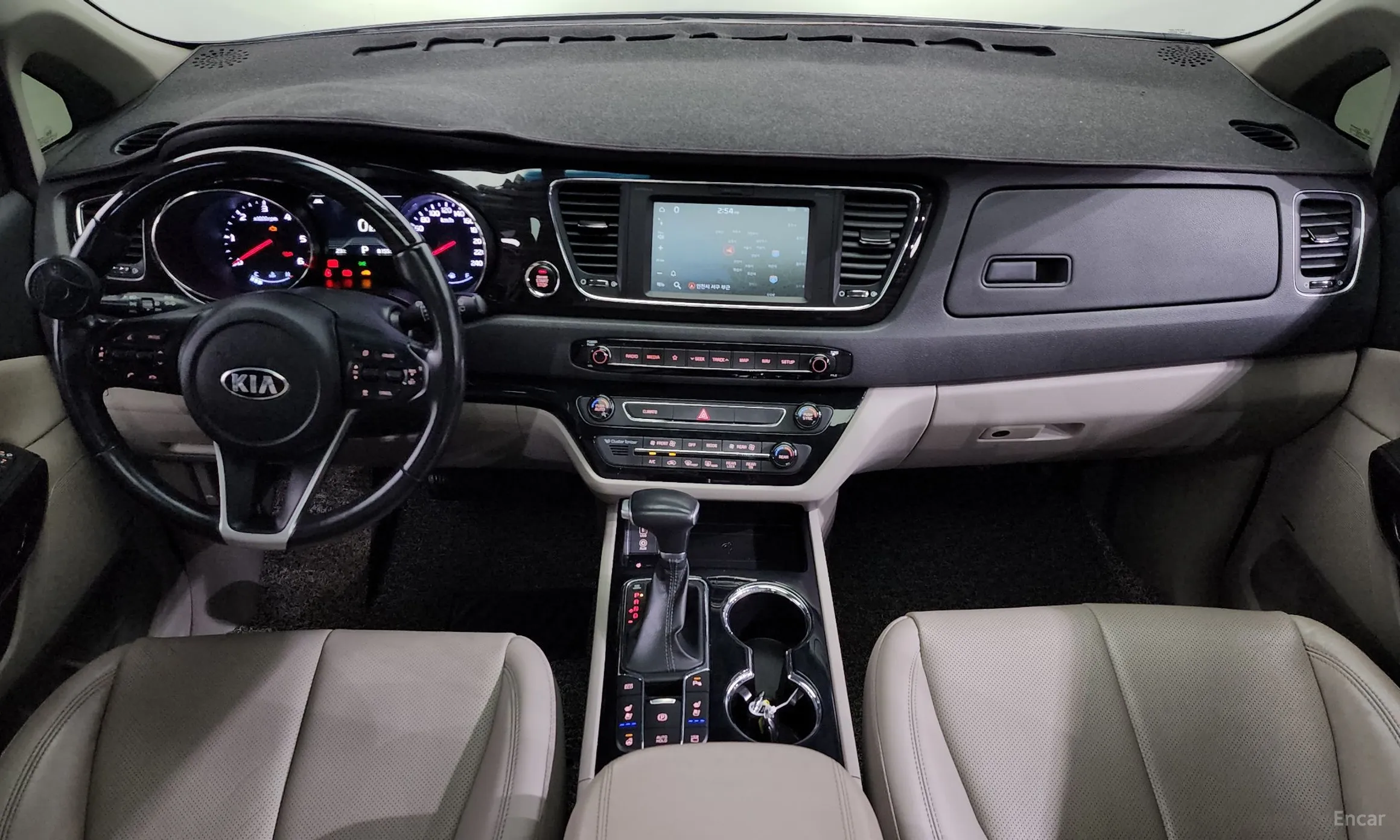 Kia Carnival превью 4