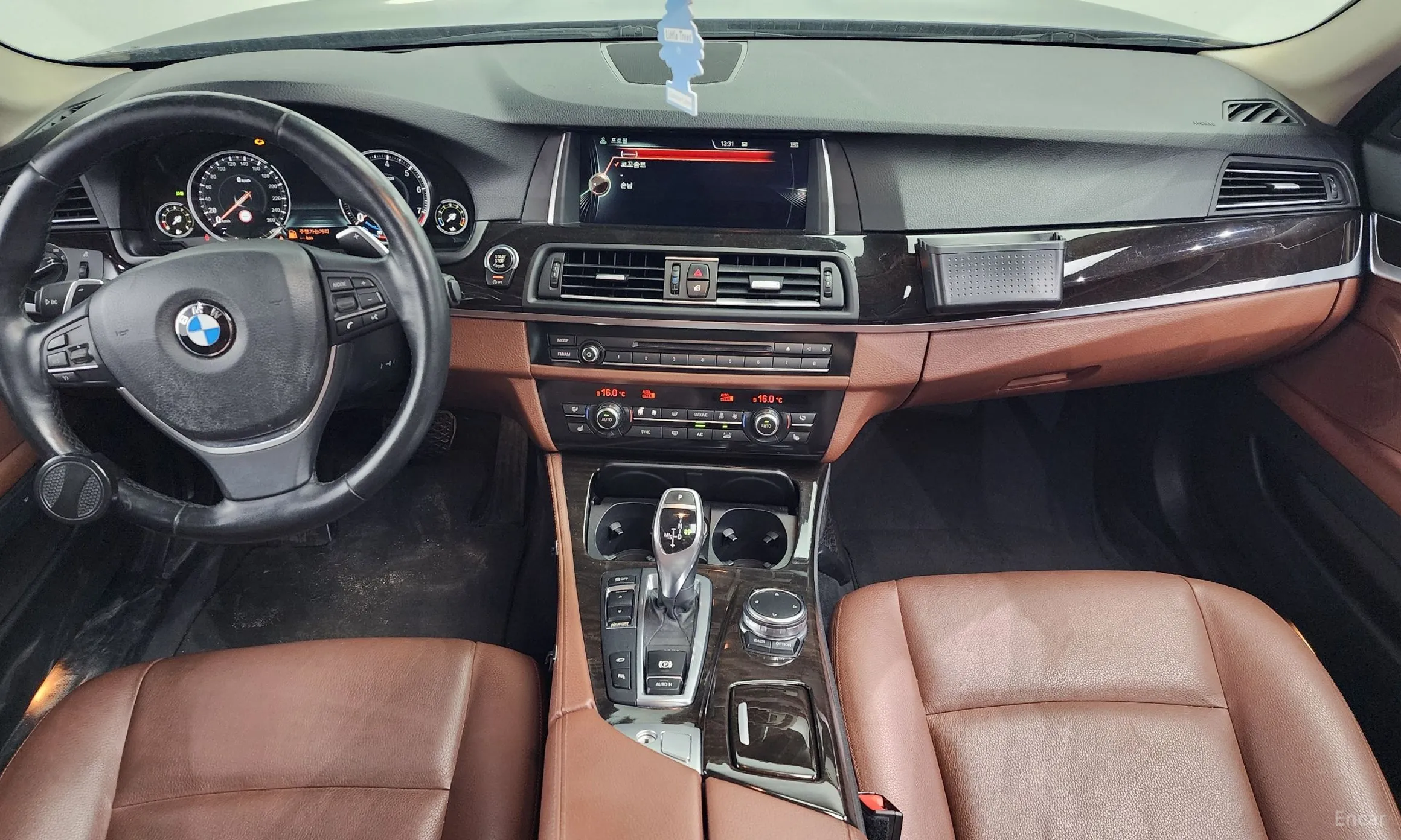 BMW 5 Series (F10) превью 4