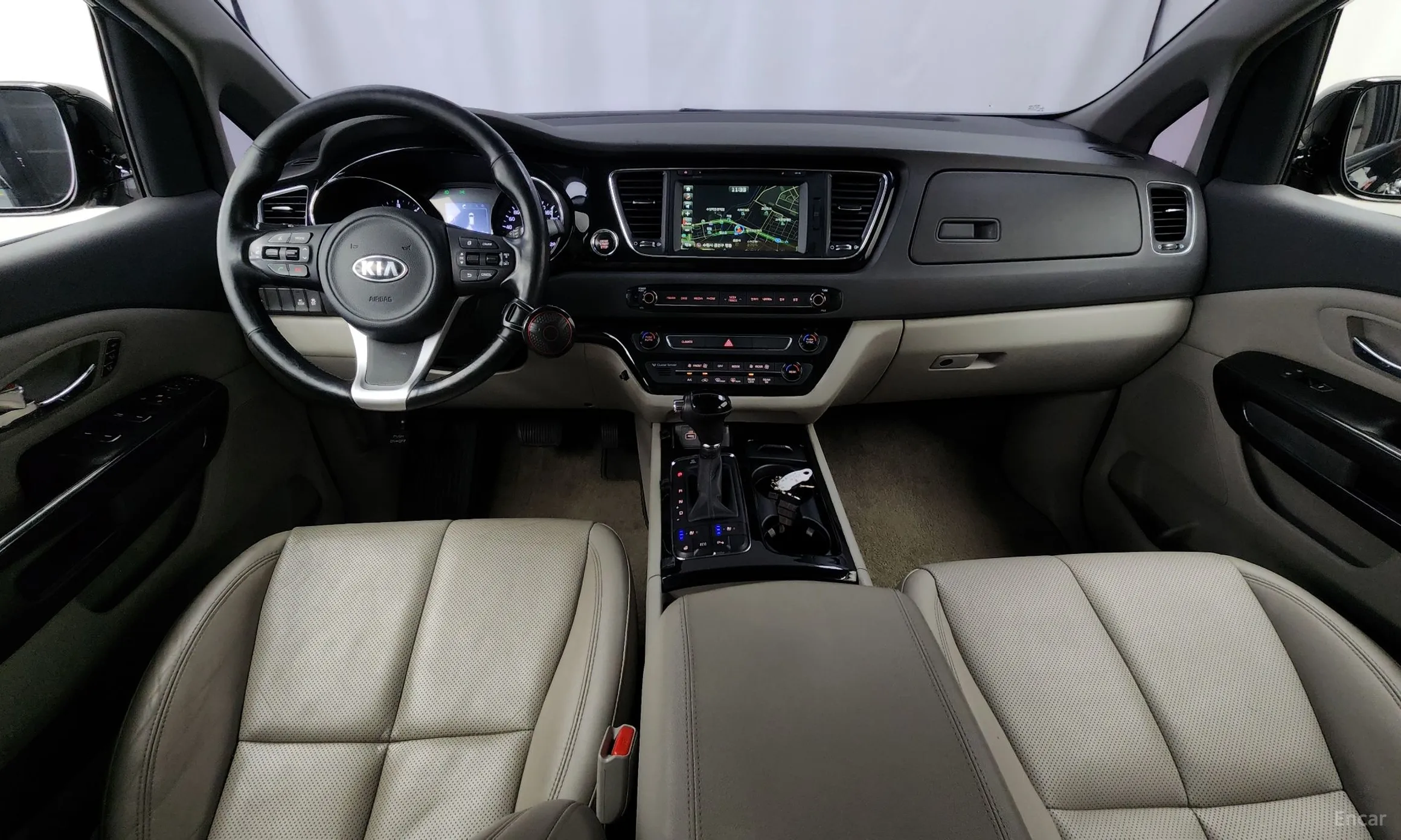 Kia Carnival превью 4