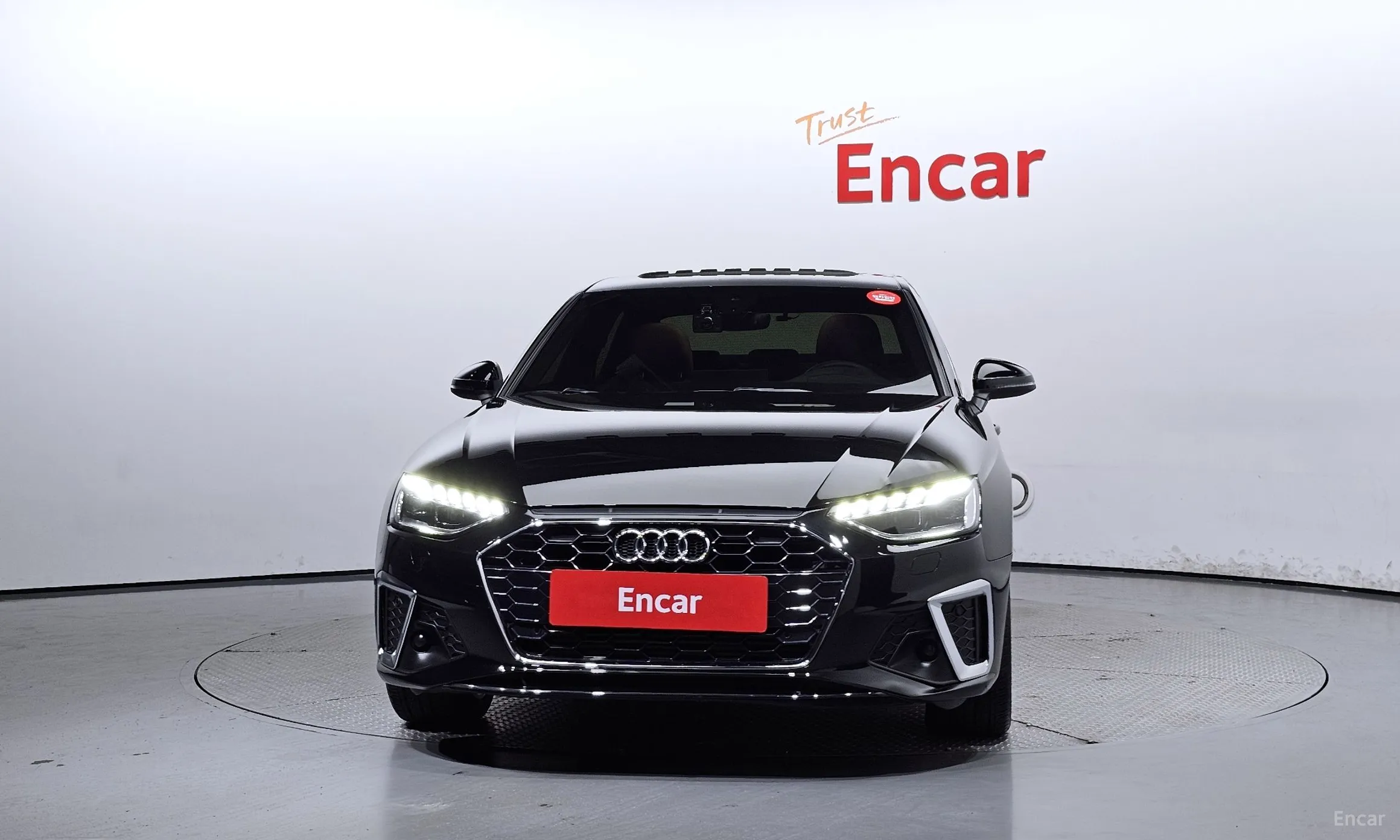 Audi A4 (B9)