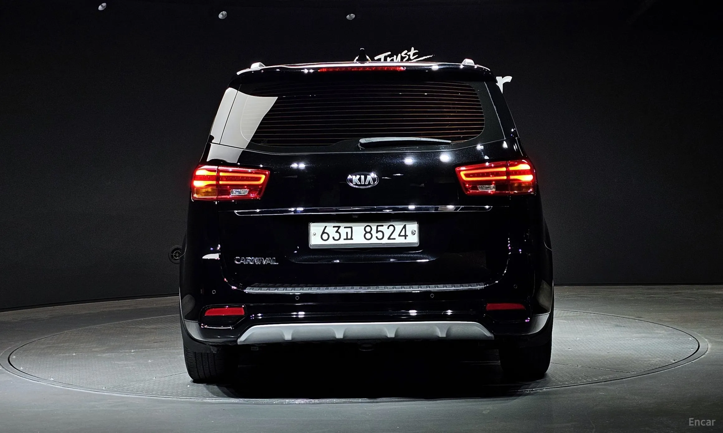 Kia Carnival превью 3