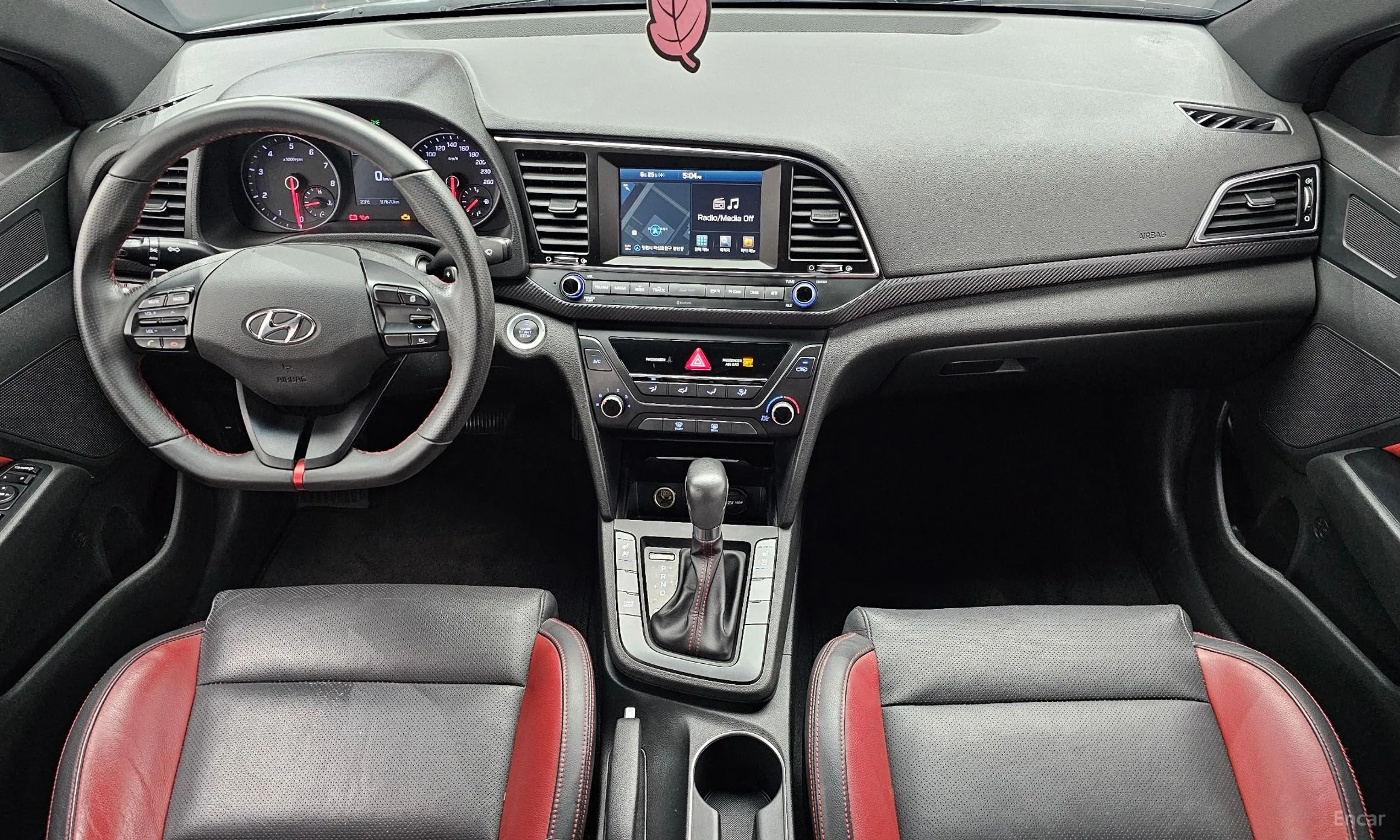 Hyundai Avante AD превью 4