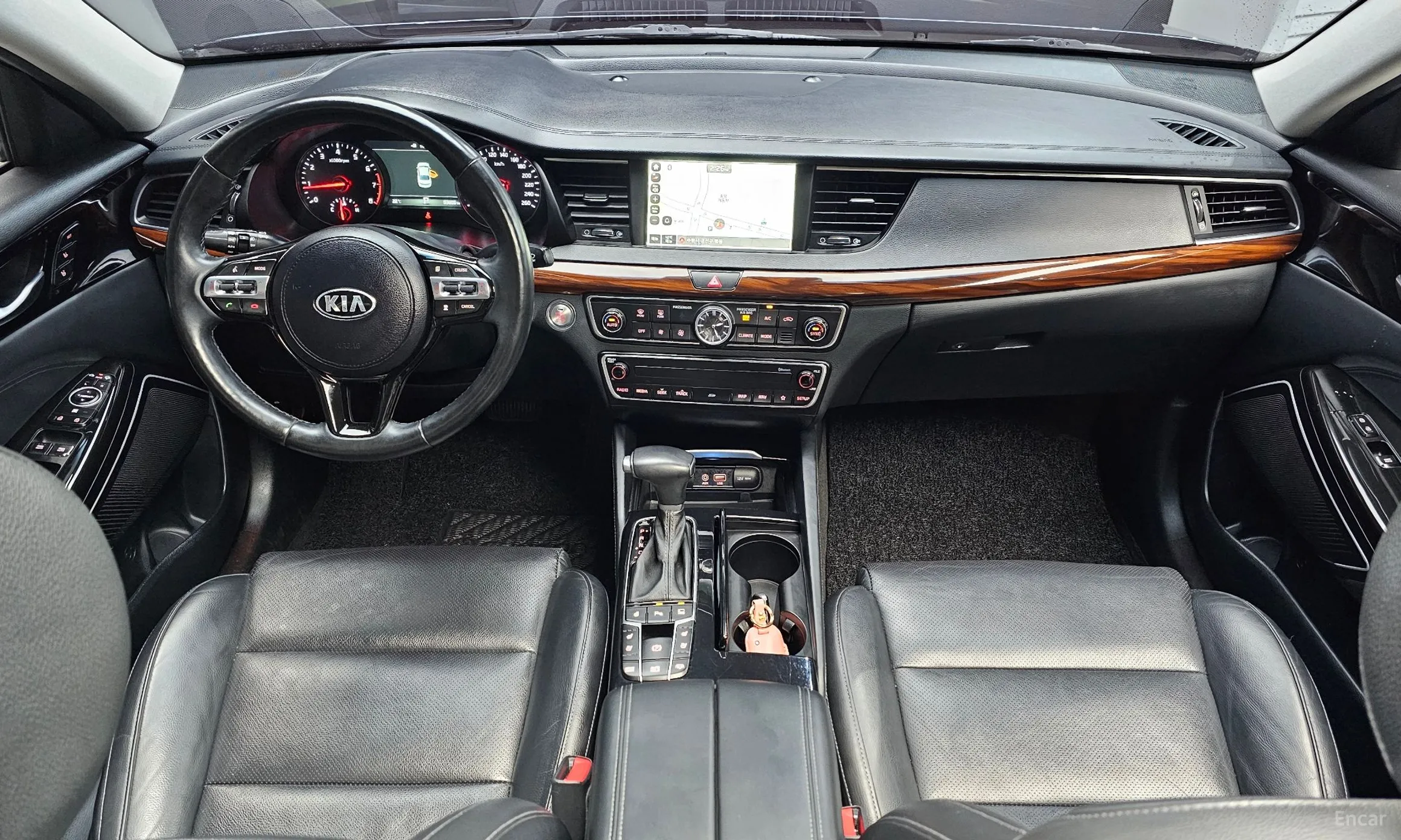 Kia K7 превью 4