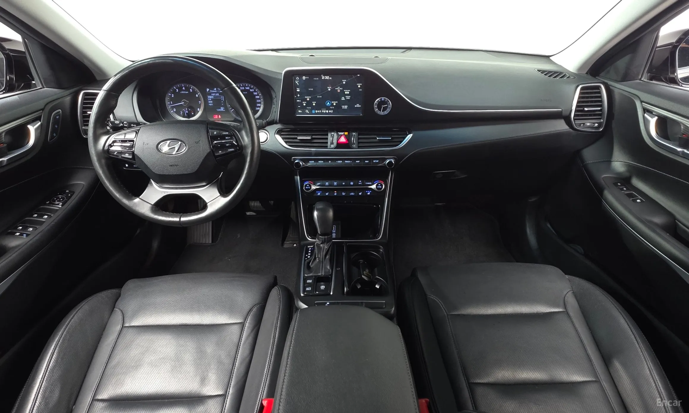 Hyundai Grandeur IG превью 4