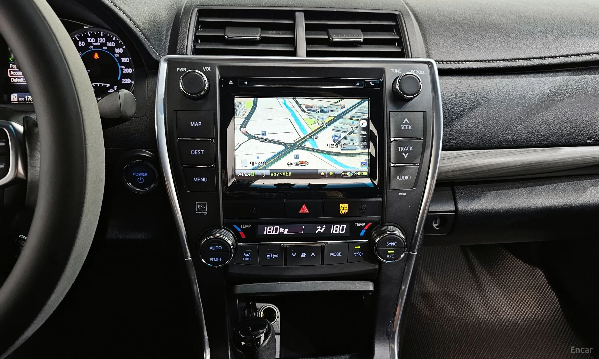 Toyota New Camry превью 14
