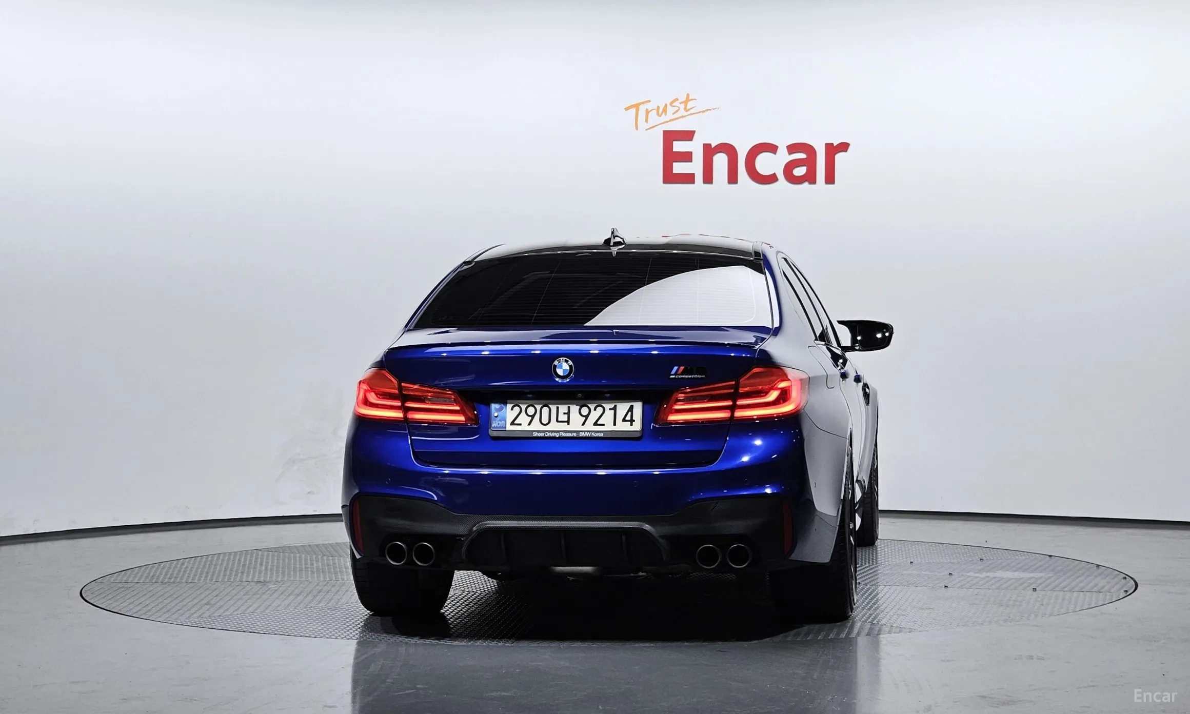 BMW M5 (F90) превью 3