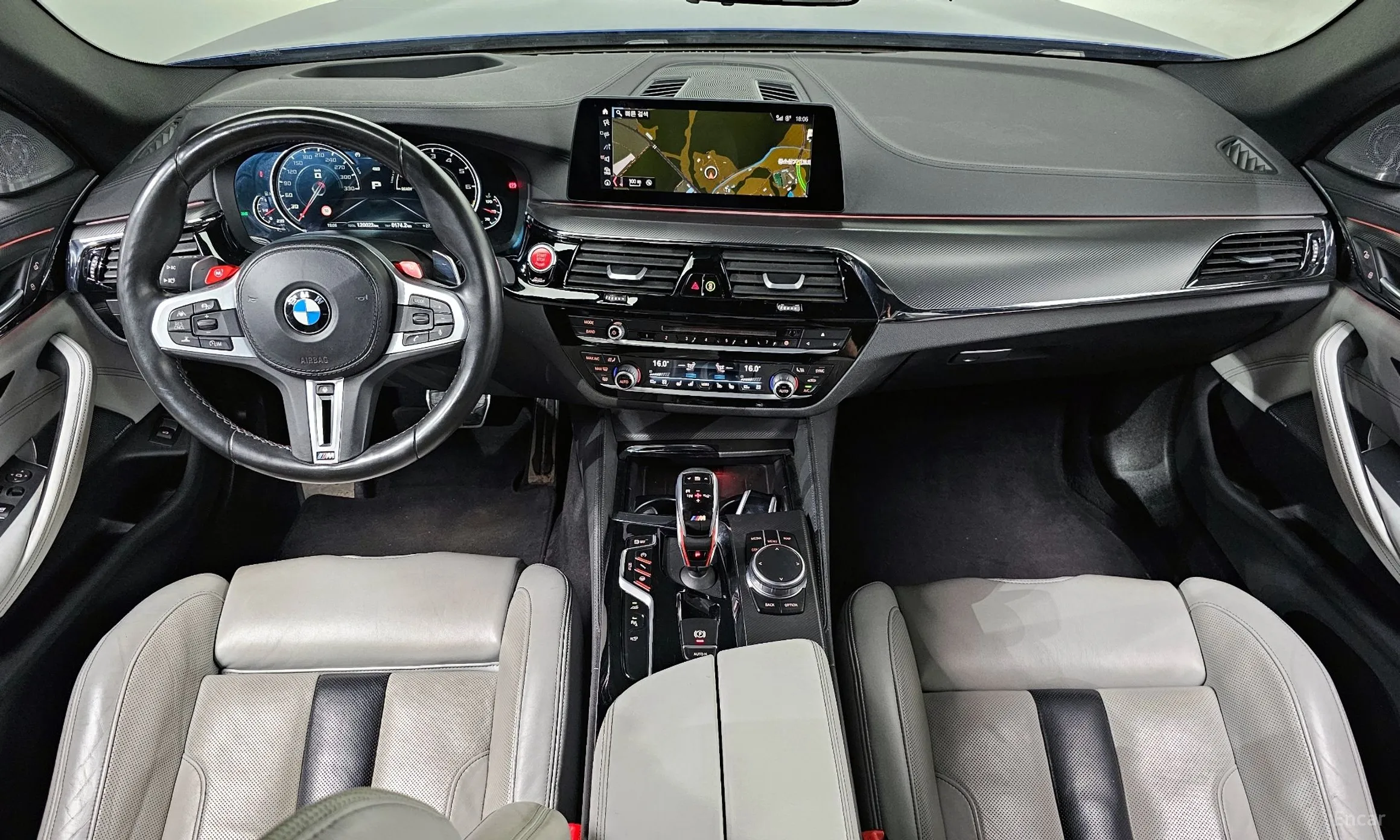 BMW M5 (F90) превью 4