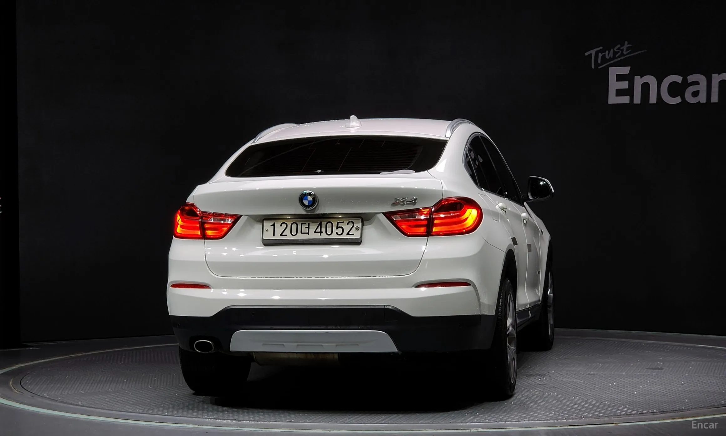 BMW X4 (F26) превью 3