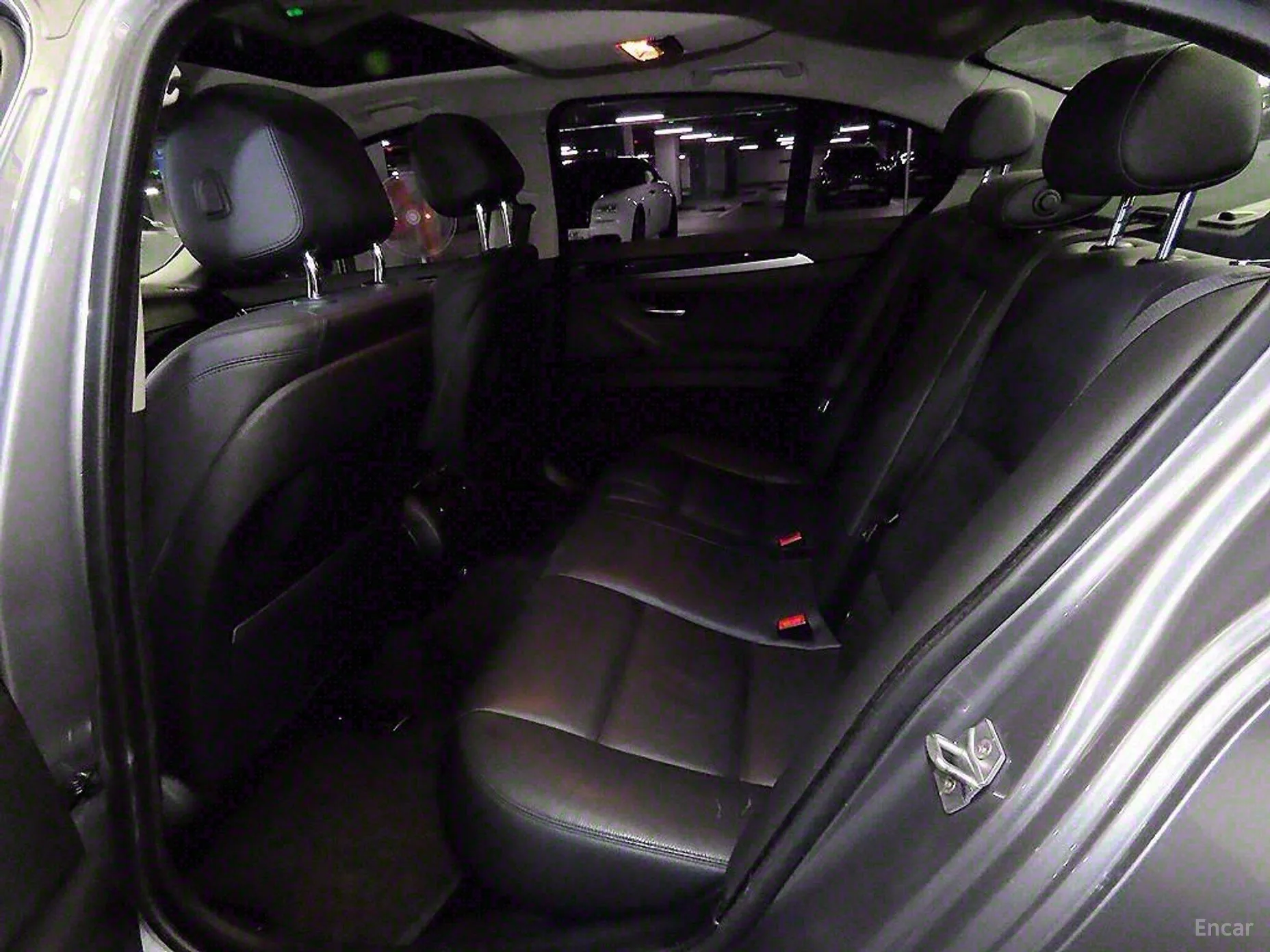 BMW 5 Series (F10) превью 4