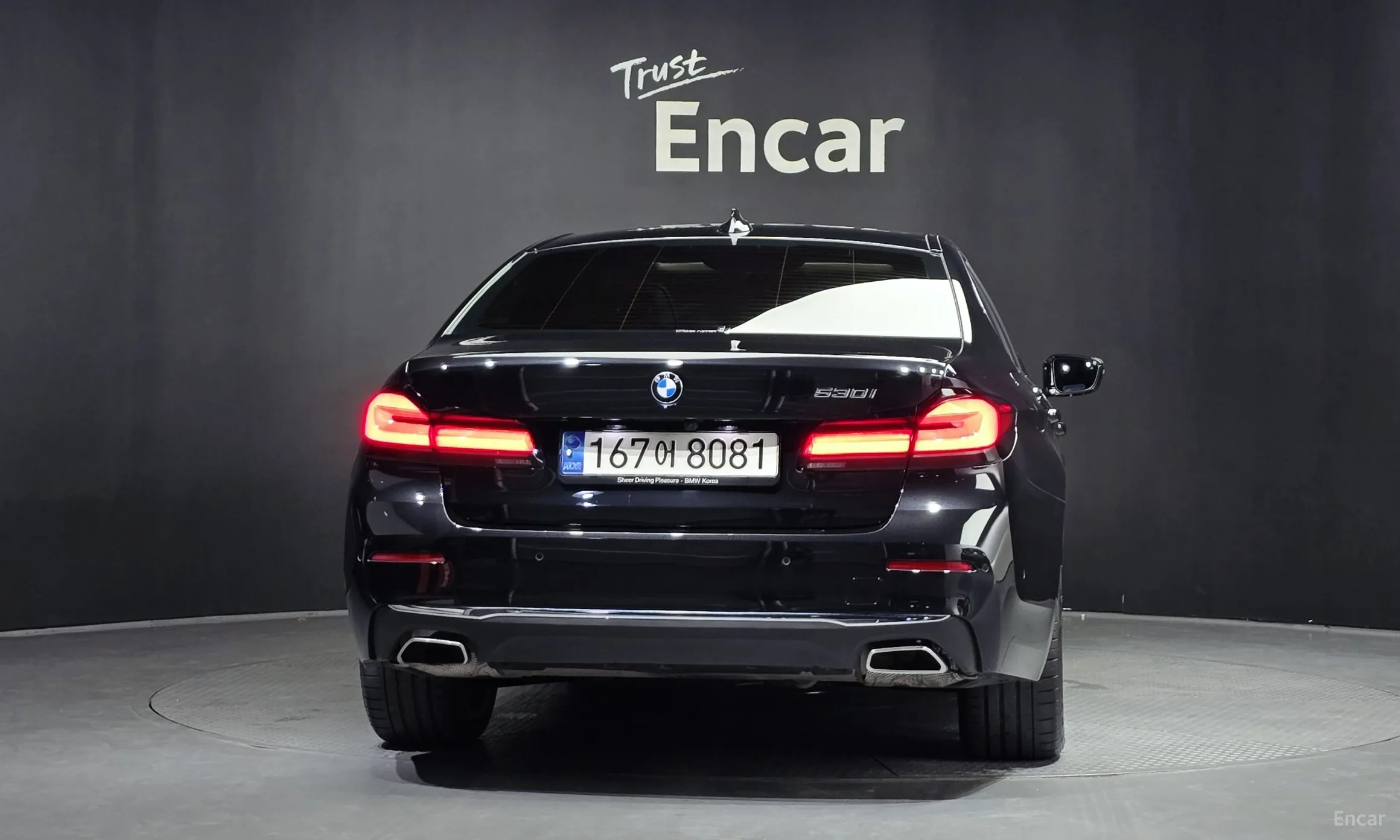 BMW 5 Series (G30) превью 3