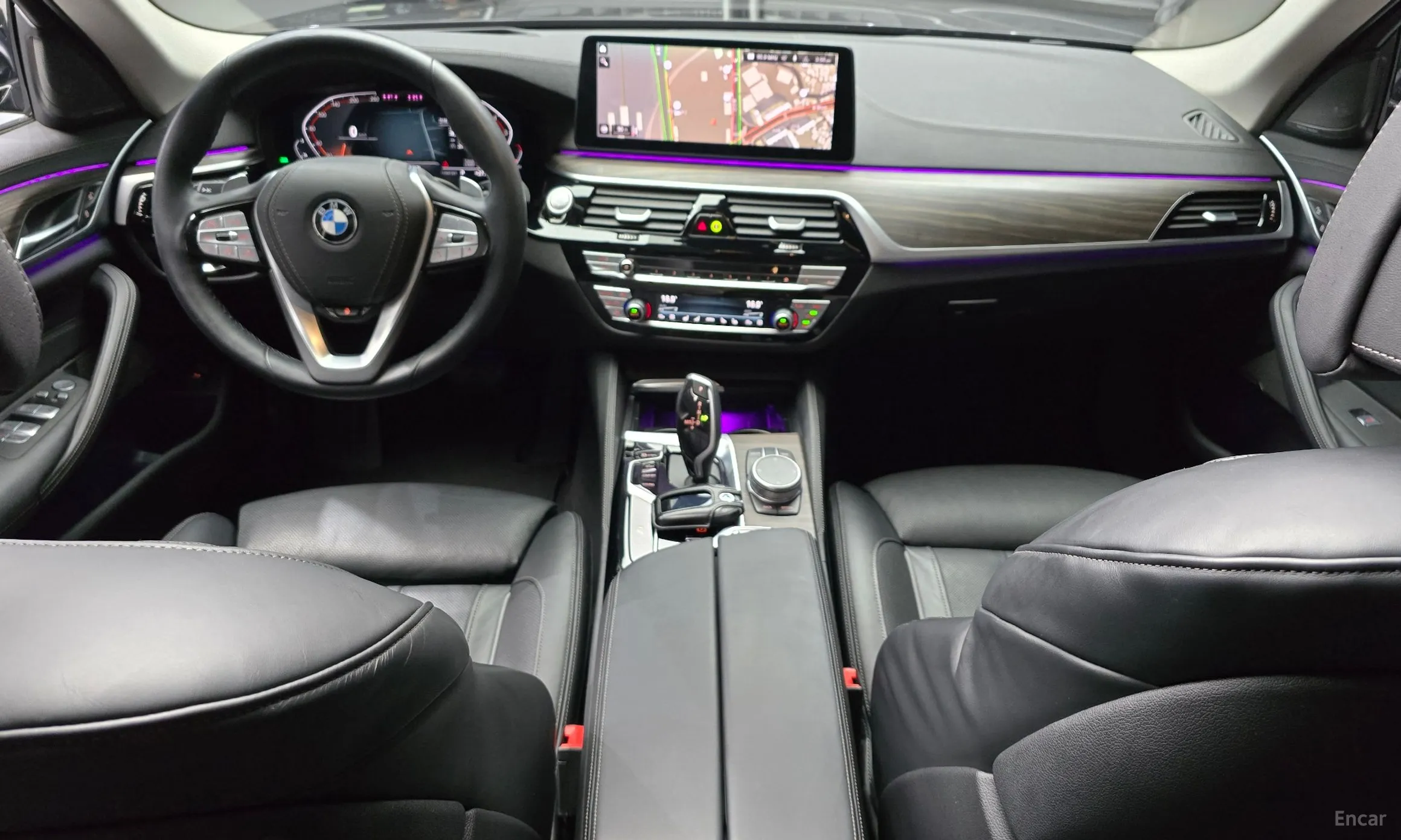 BMW 5 Series (G30) превью 4