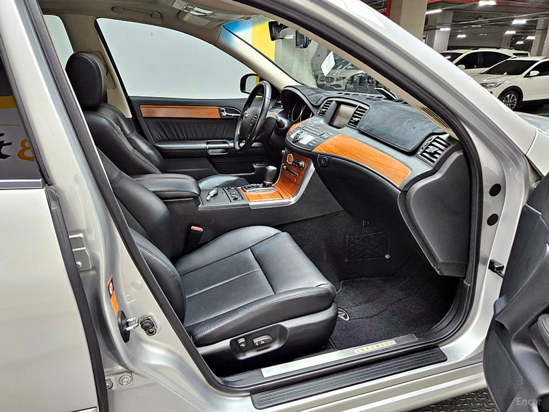 Infiniti M35 превью 12
