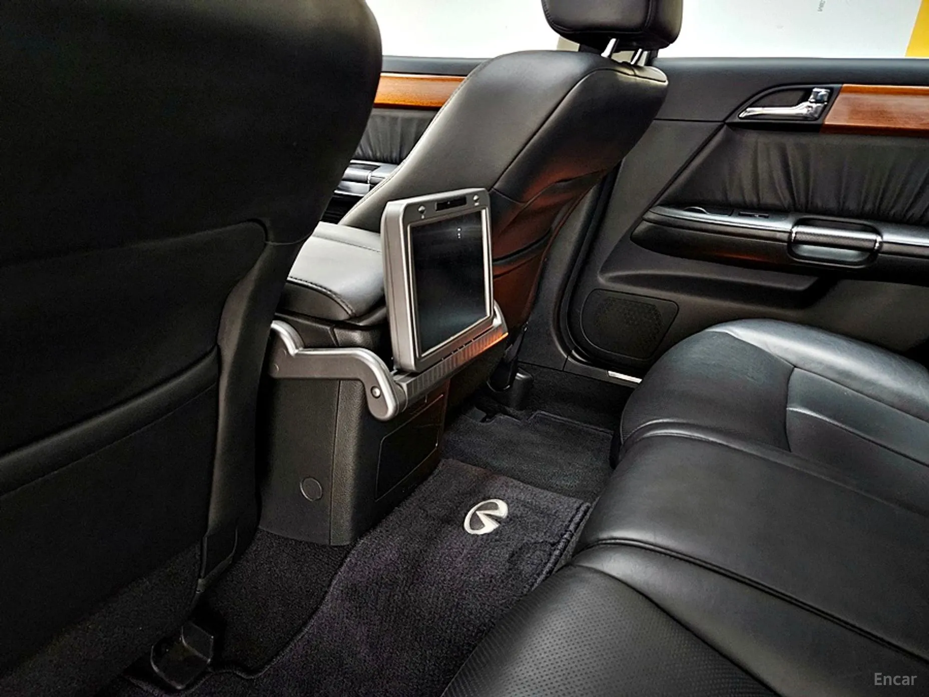 Infiniti M35 превью 17