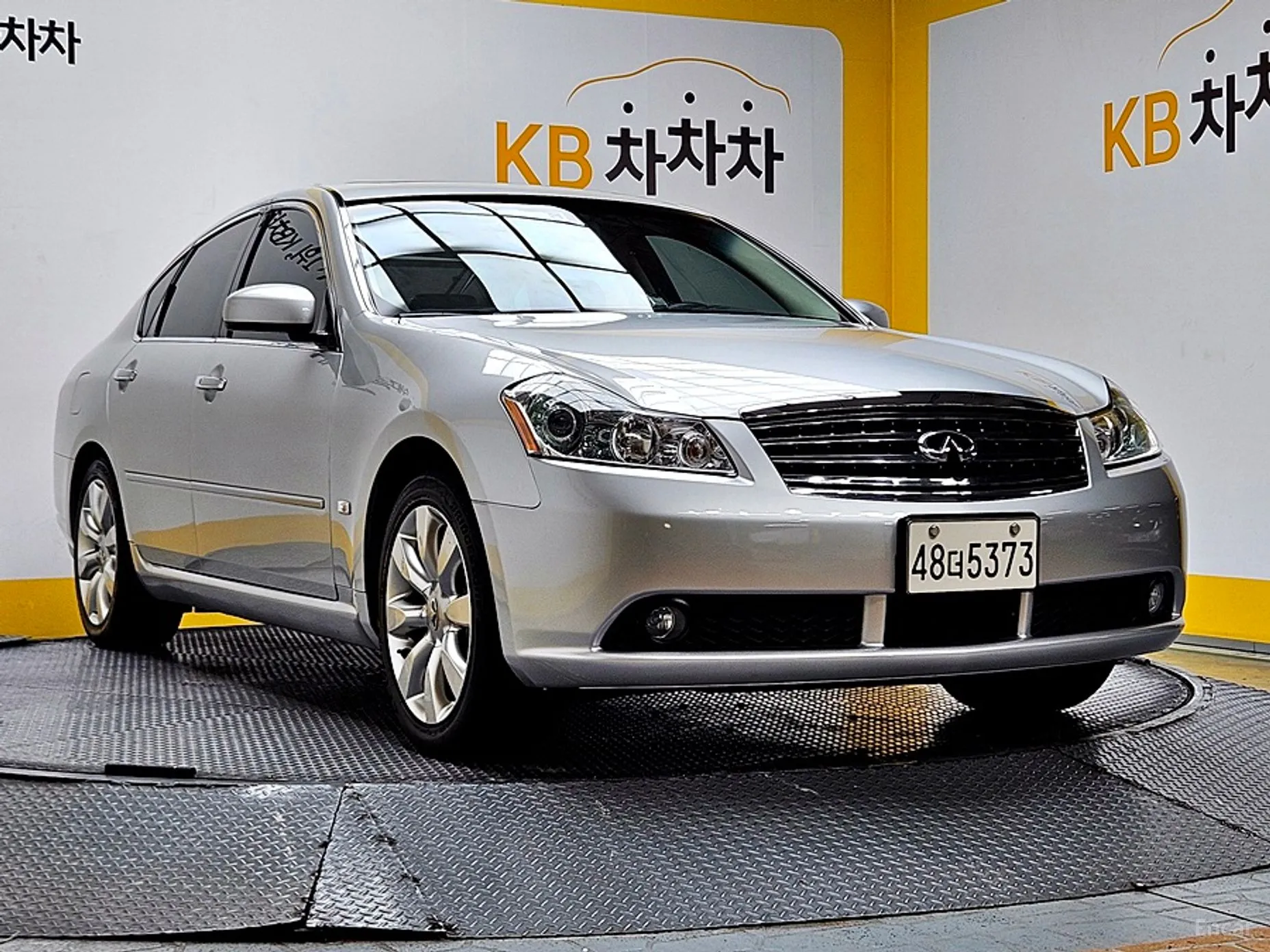 Infiniti M35 превью 3