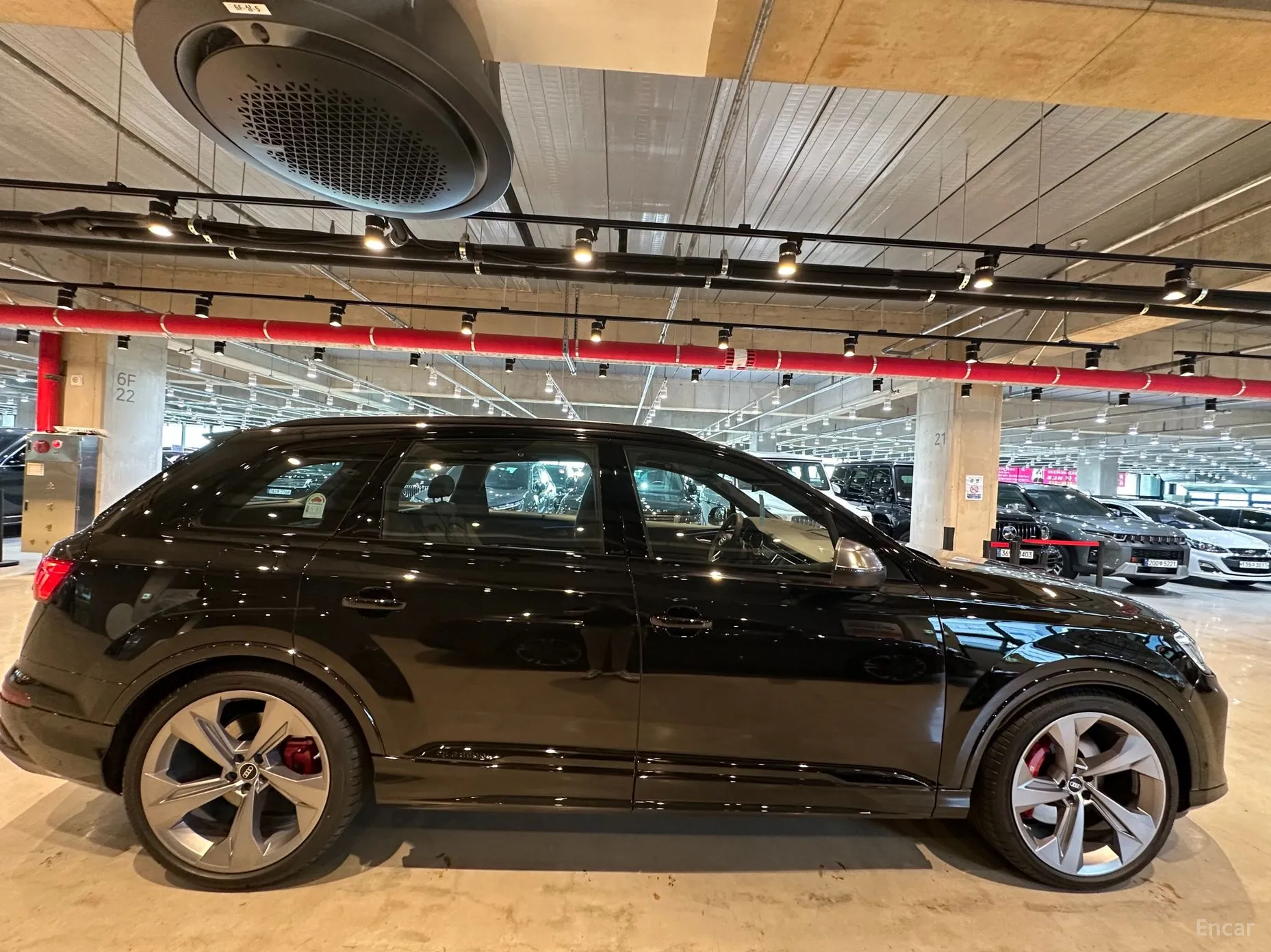 Audi SQ7 (4M) превью 4
