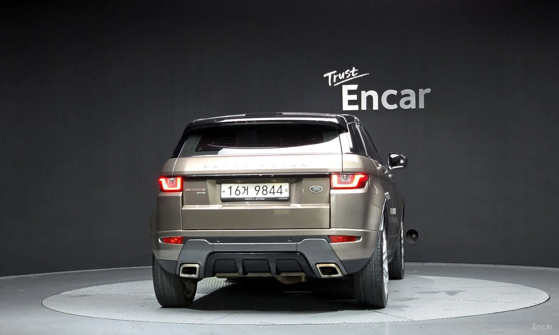 Land Rover Range Rover Evoque превью 3