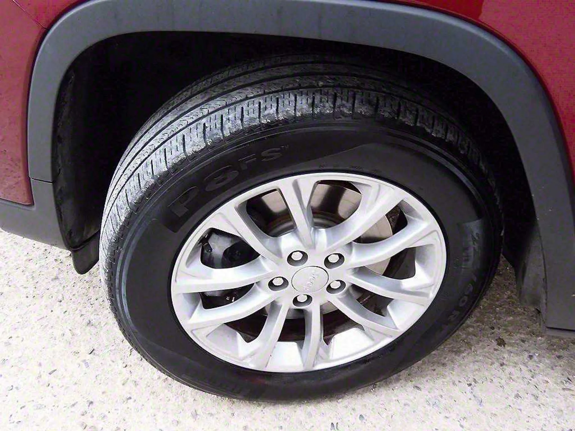 Jeep Cherokee (KL) превью 20