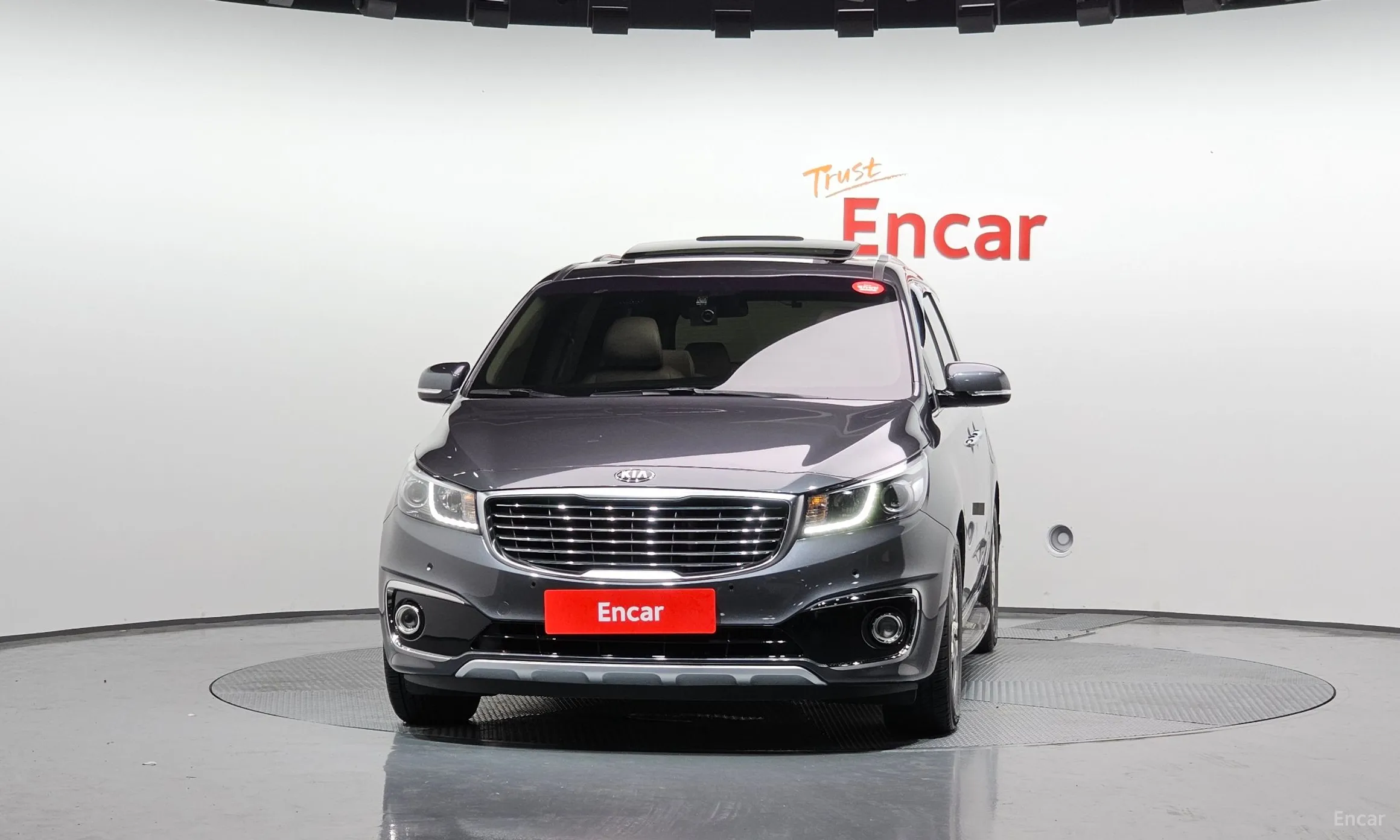 Kia Carnival превью 2