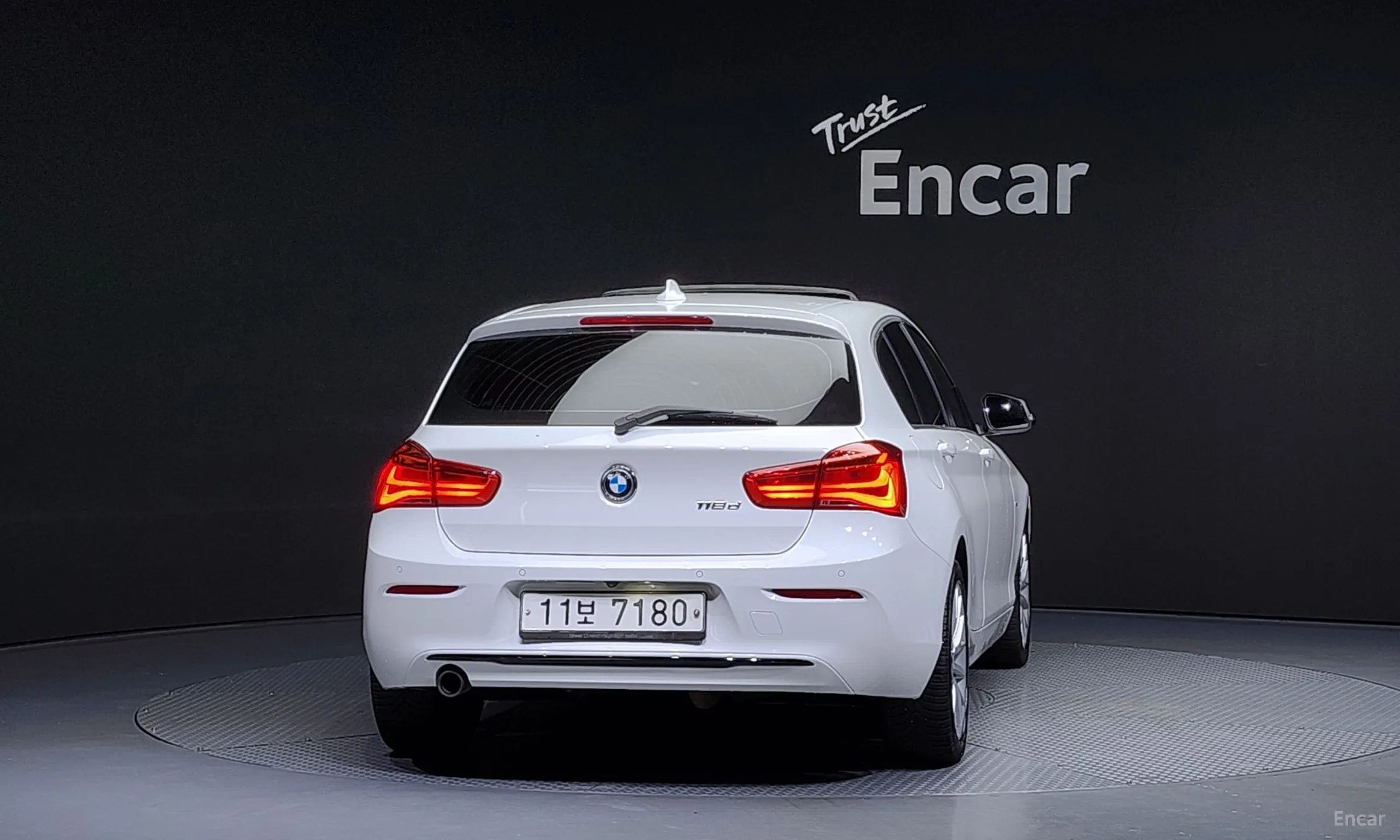 BMW 1 Series (F20) превью 3