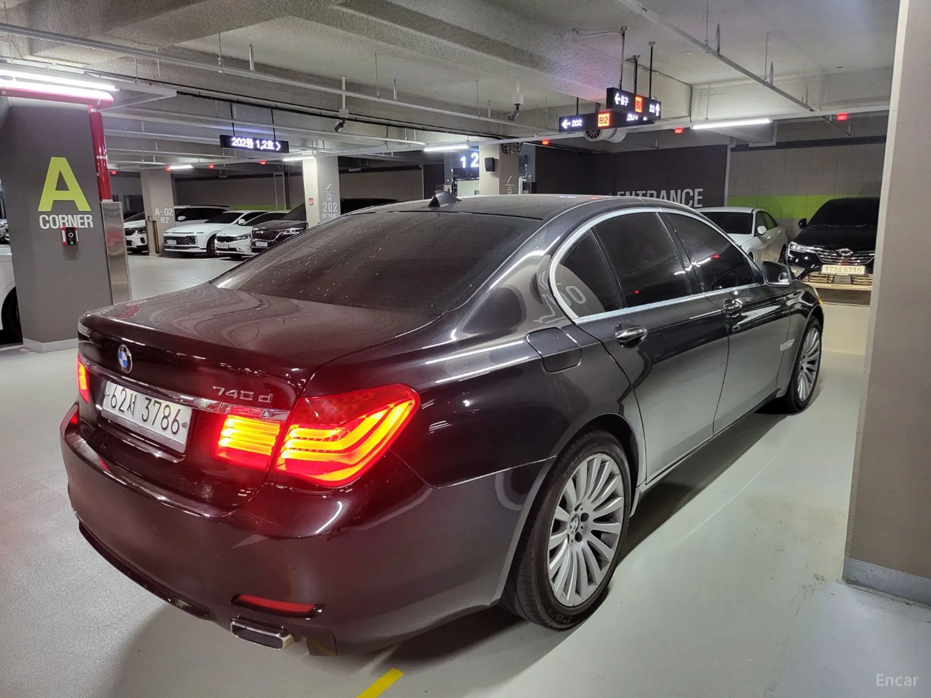 BMW 7 Series (F01) превью 3