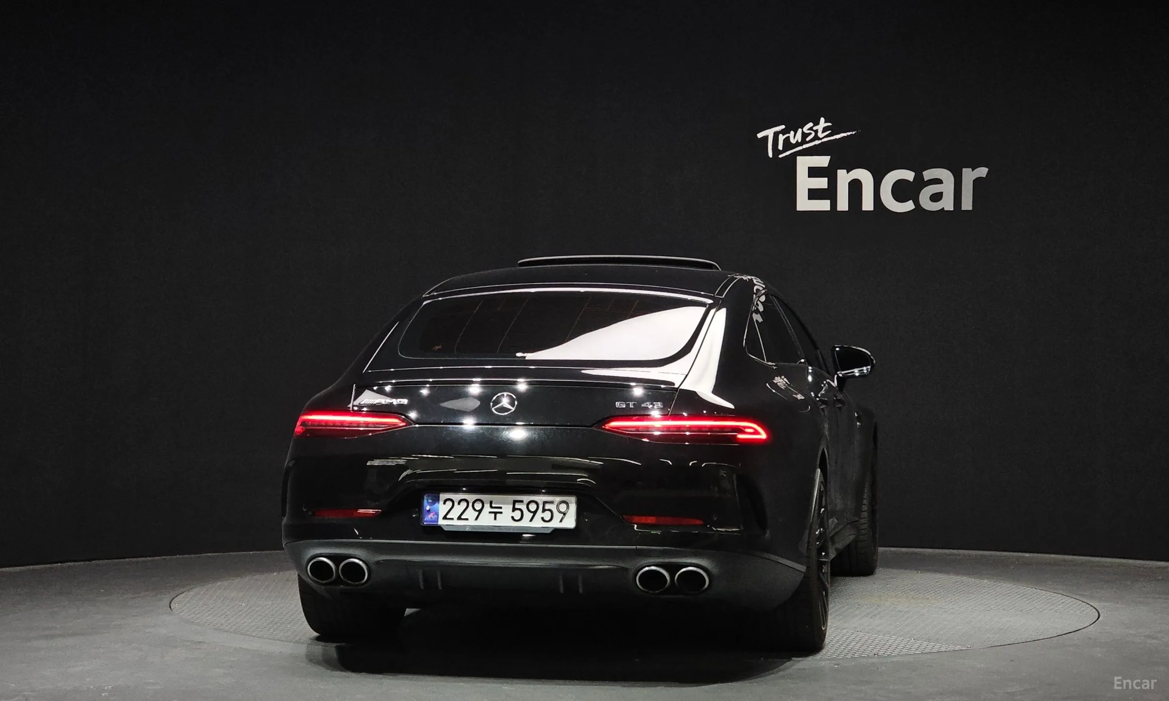 Mercedes Benz AMG GT превью 3