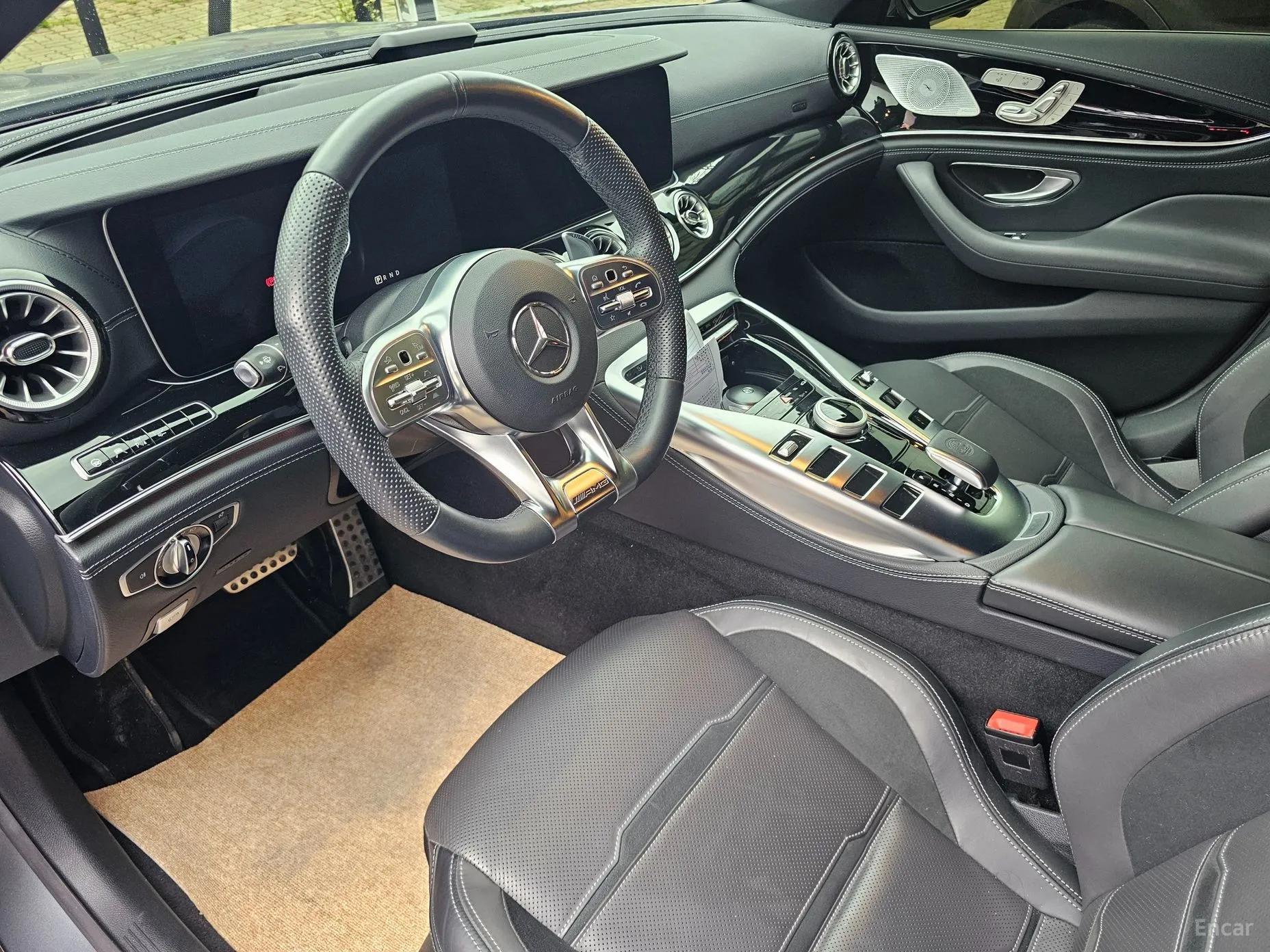Mercedes Benz AMG GT превью 4