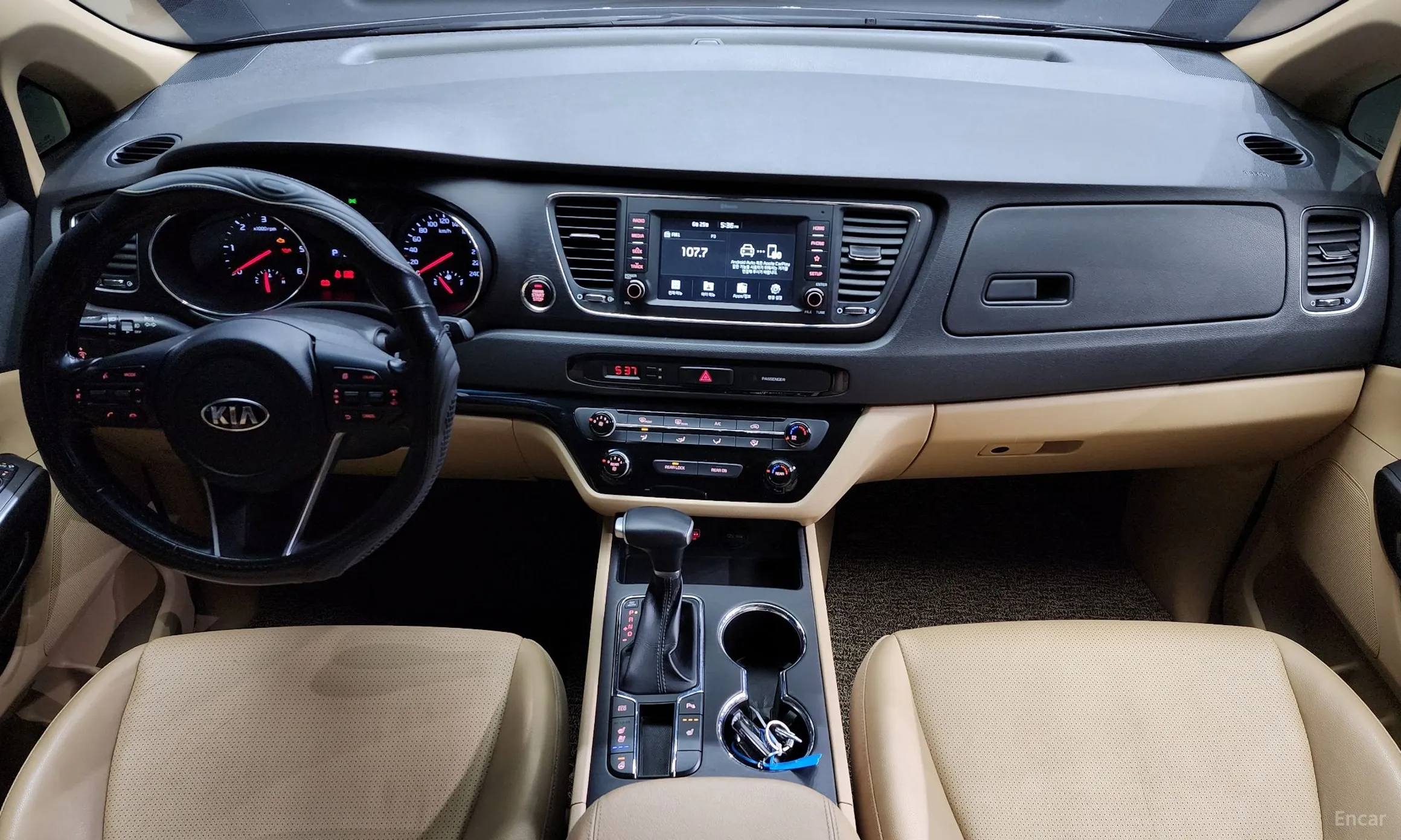Kia Carnival превью 4