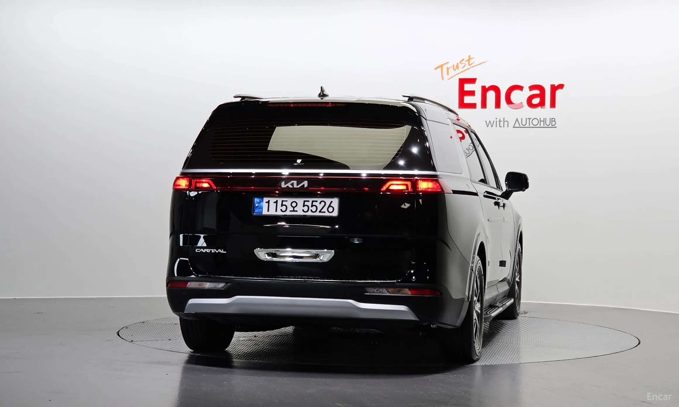 Kia Carnival Gen 4 превью 3