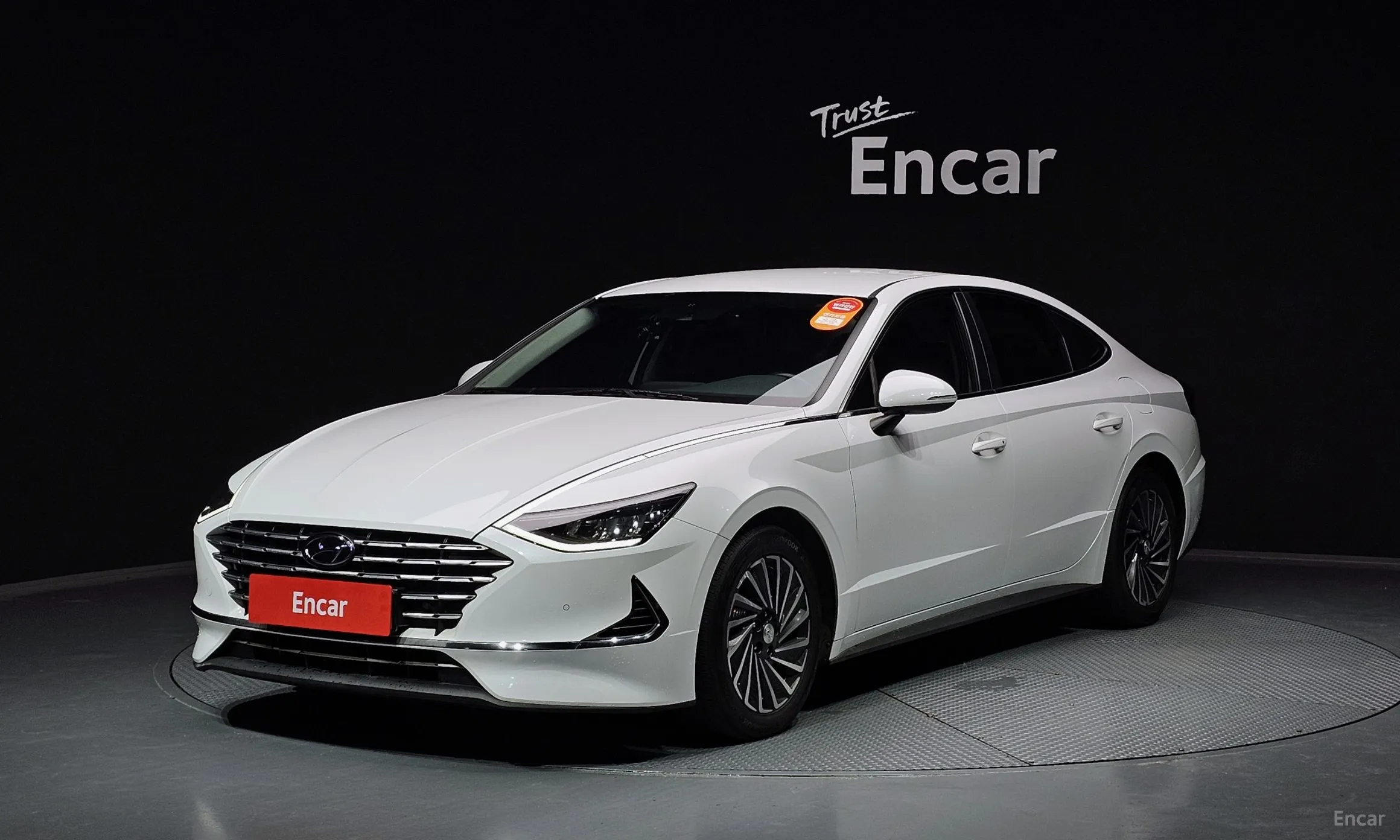 Sonata Hybrid (DN8)