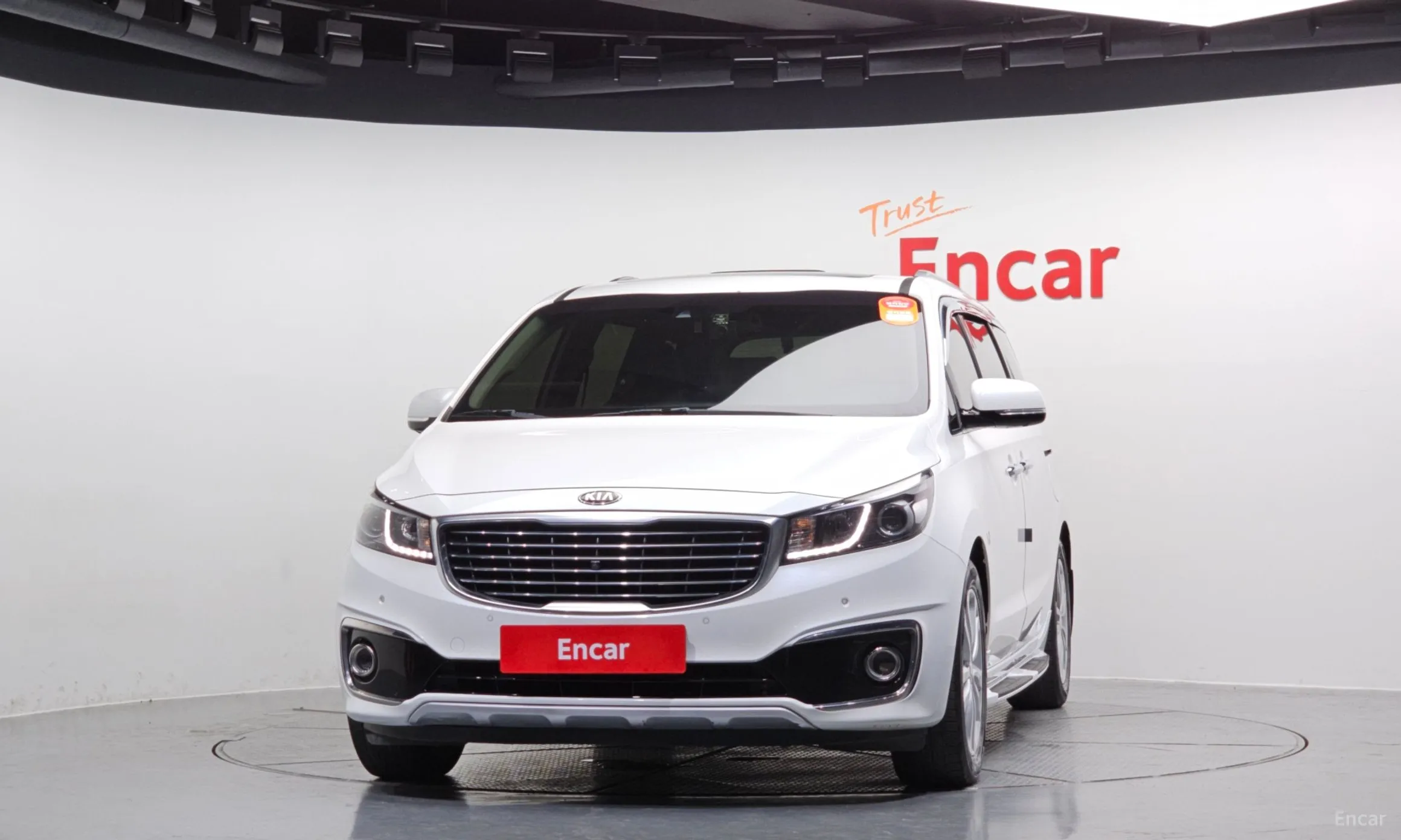 Kia Carnival превью 2