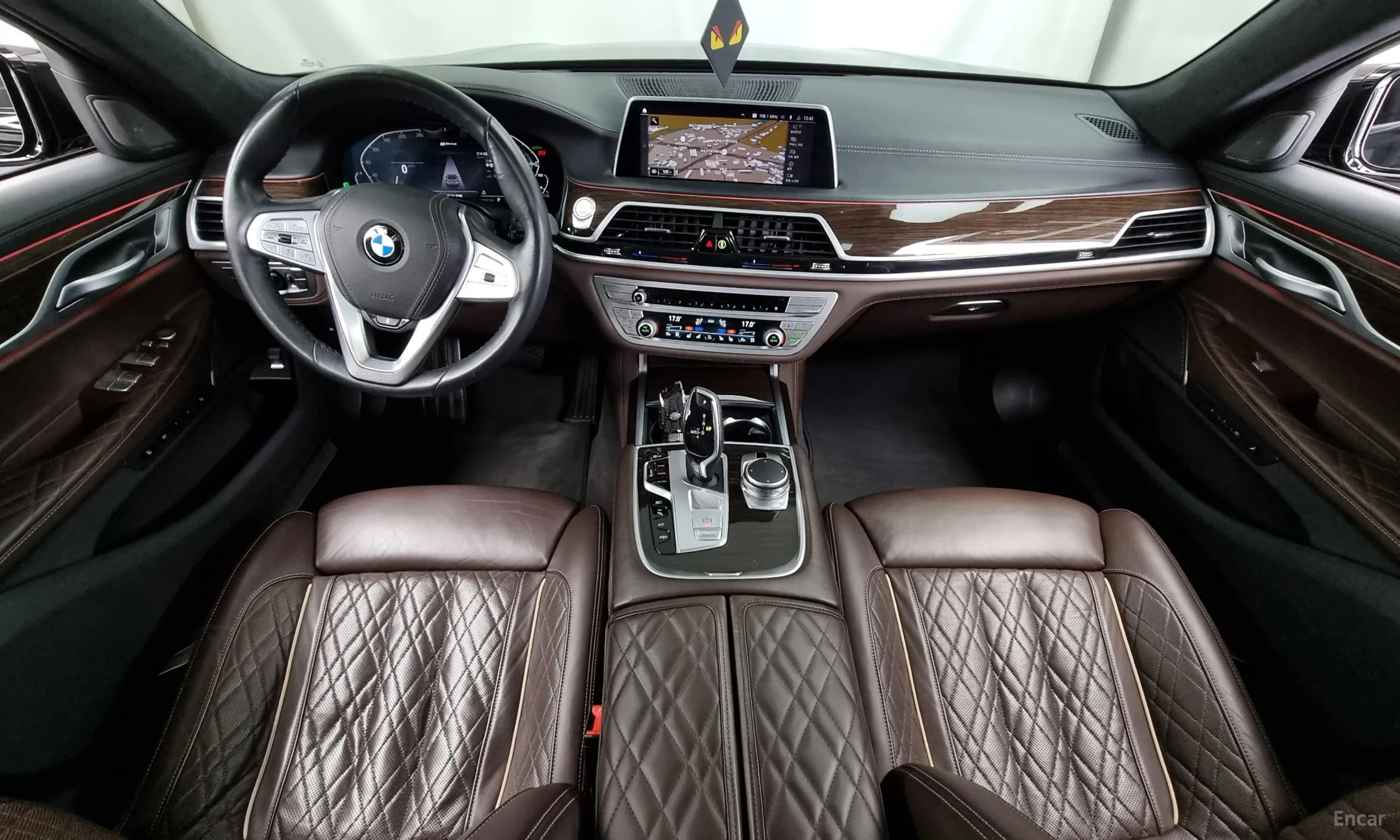 BMW 7 Series (G11) превью 4