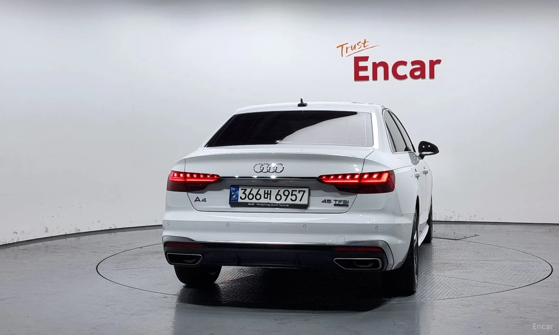 Audi A4 (B9) превью 3