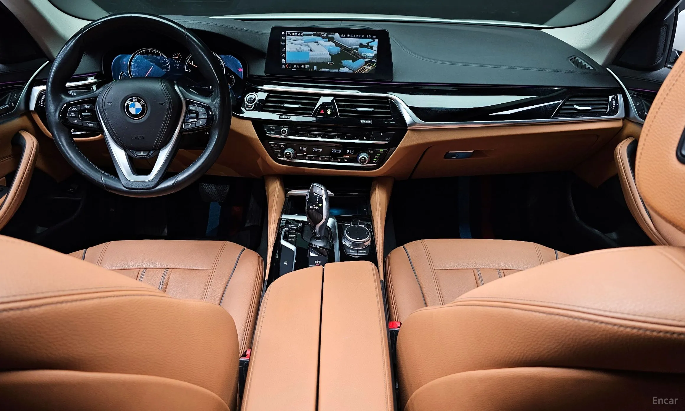 BMW 5 Series (G30) превью 4