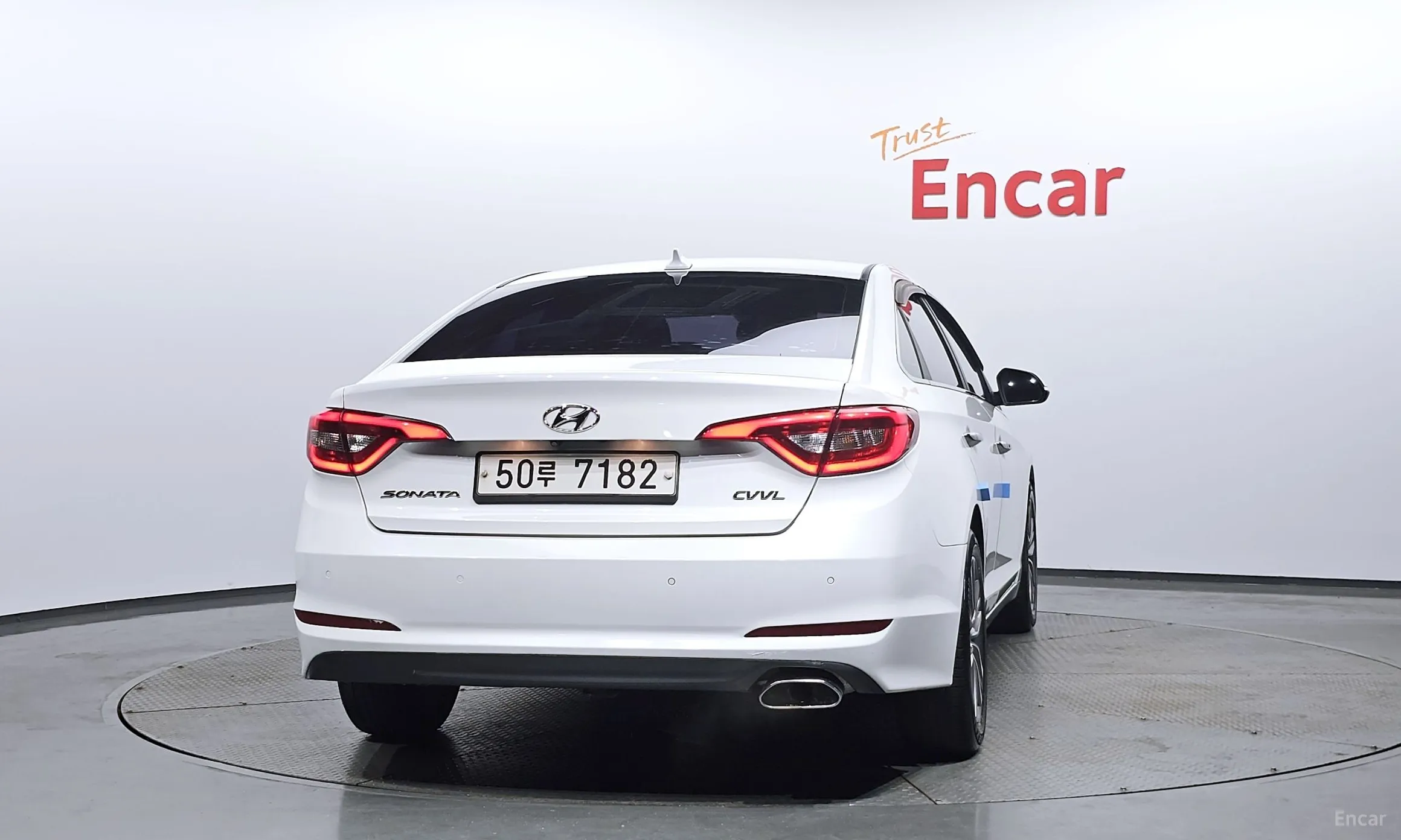 Hyundai LF Sonata превью 3