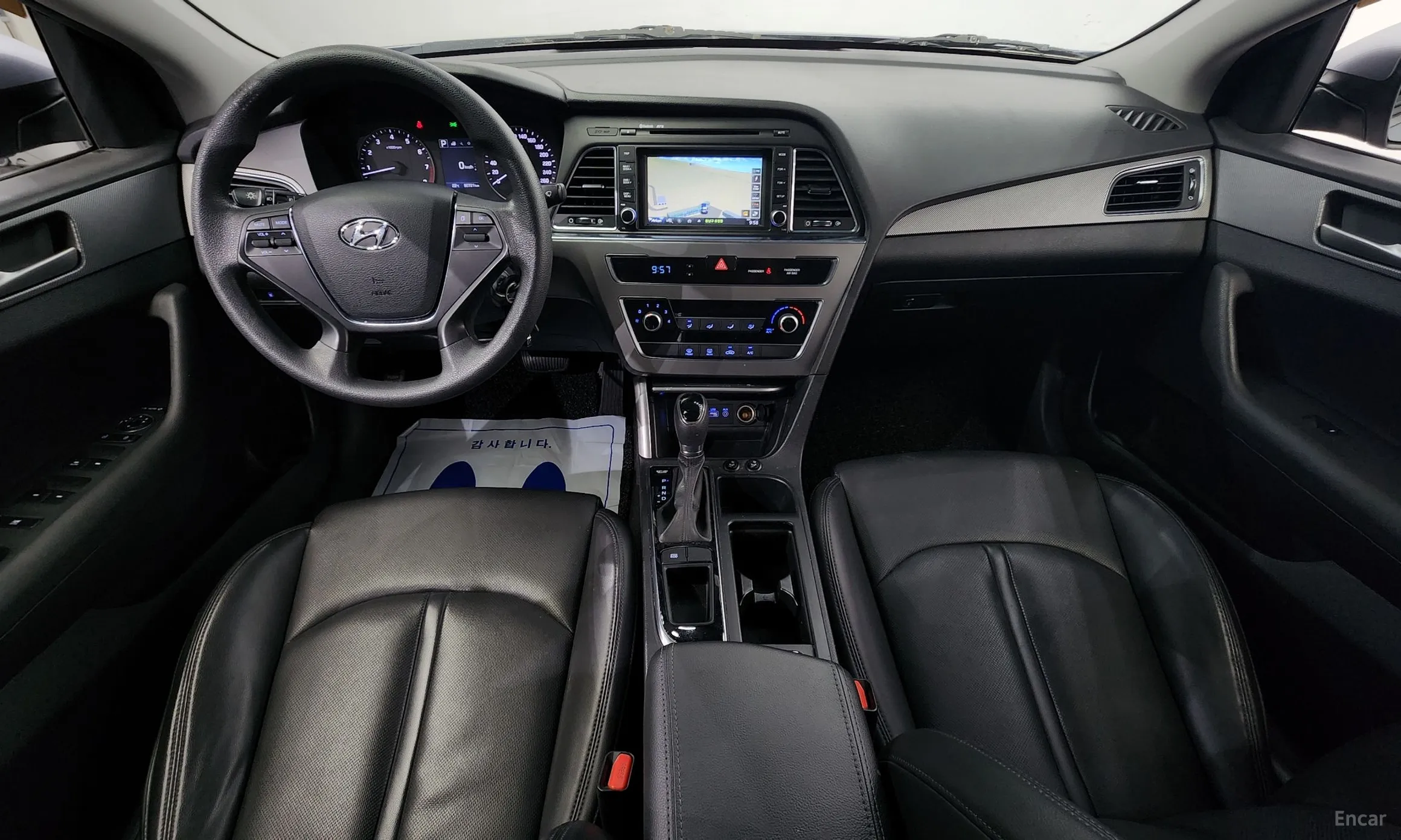 Hyundai LF Sonata превью 4