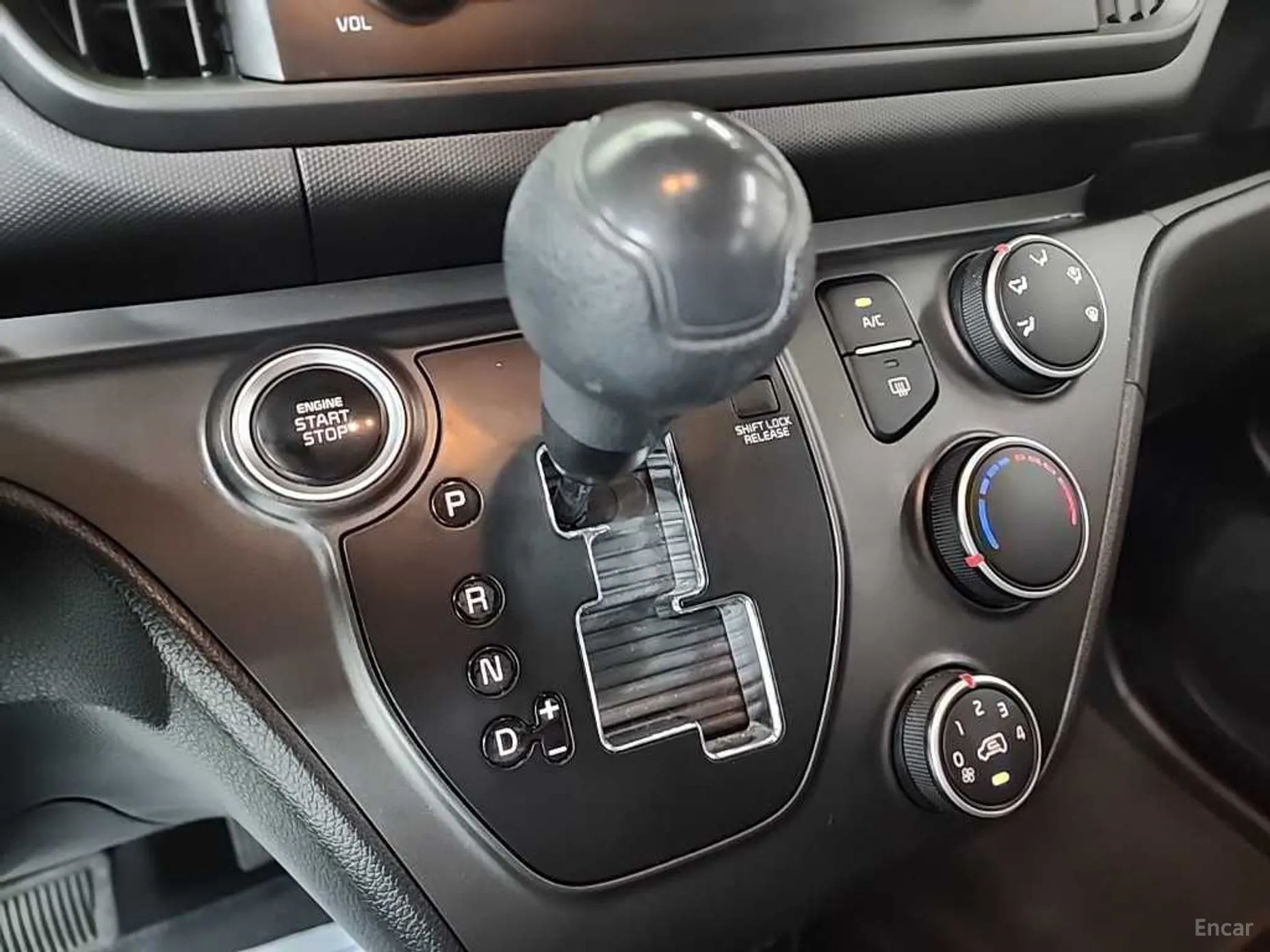 Kia Ray превью 4