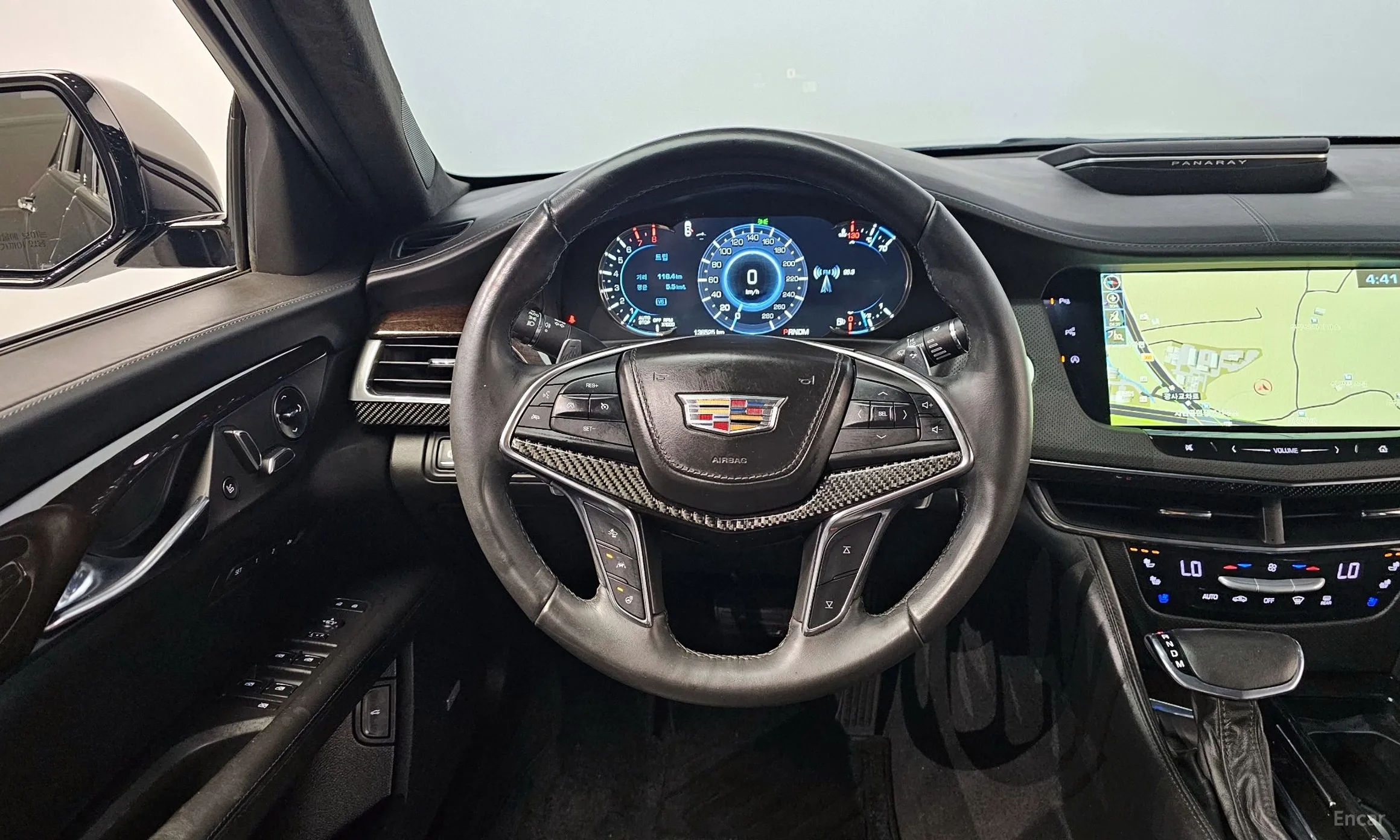 Cadillac CT6 превью 13