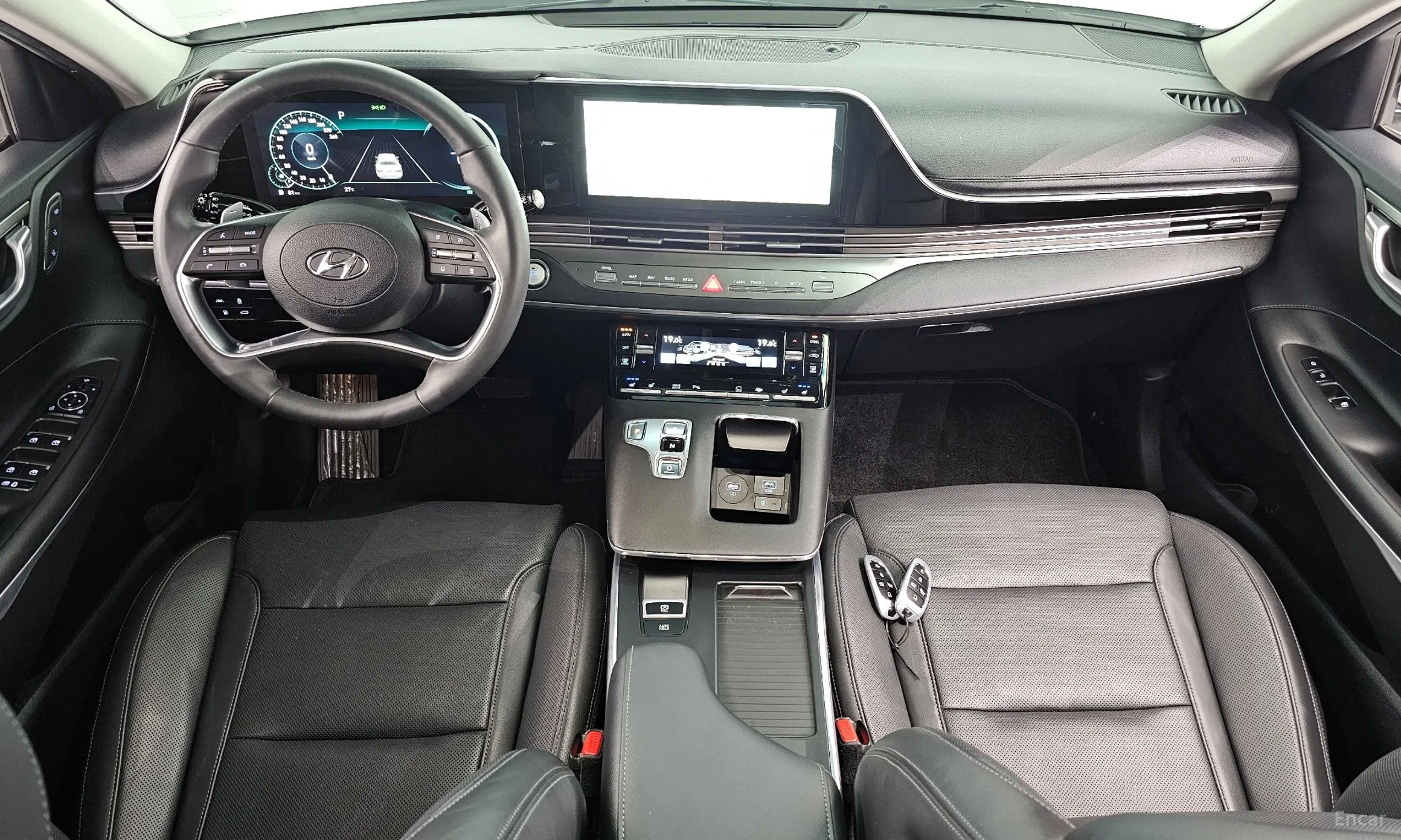 Hyundai Grandeur IG превью 4