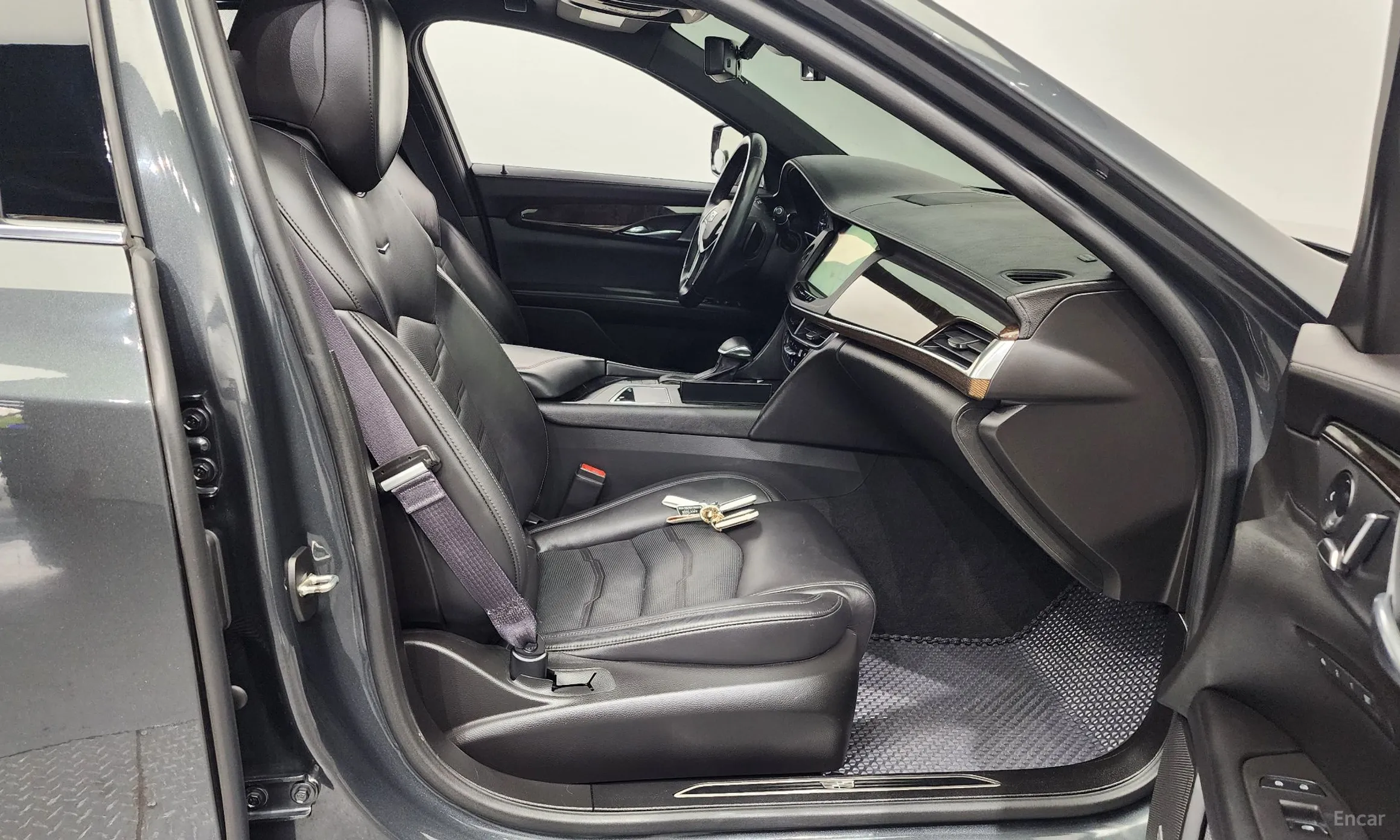 Cadillac CT6 превью 11