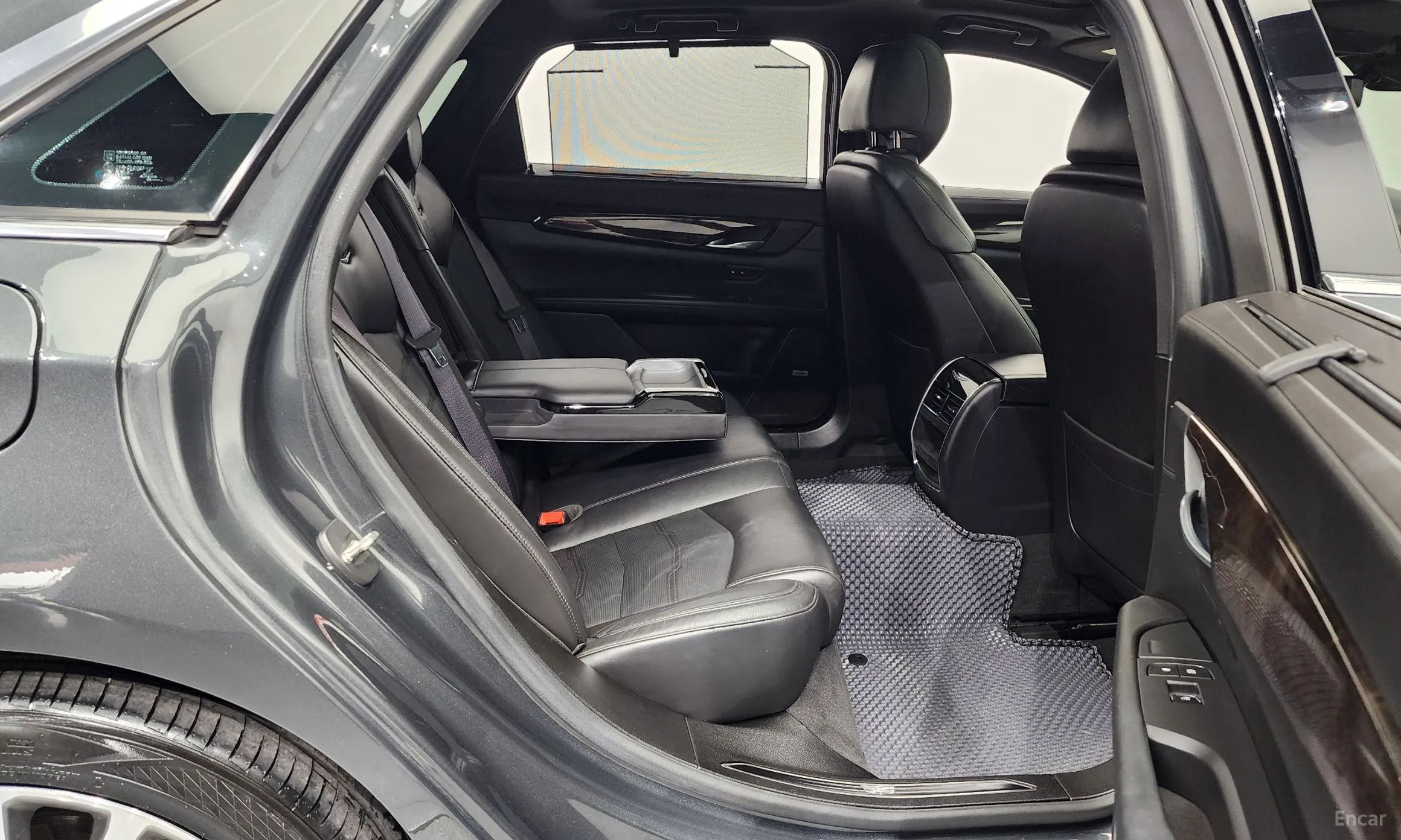 Cadillac CT6 превью 12