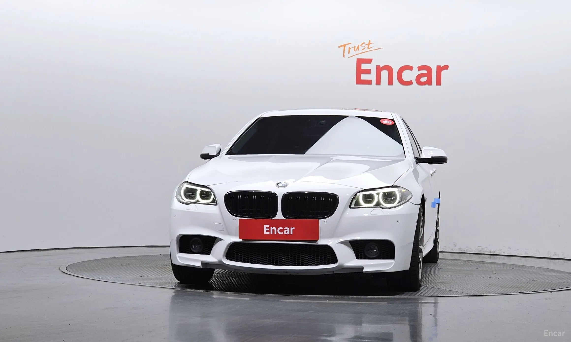 BMW 5 Series (F10) превью 2